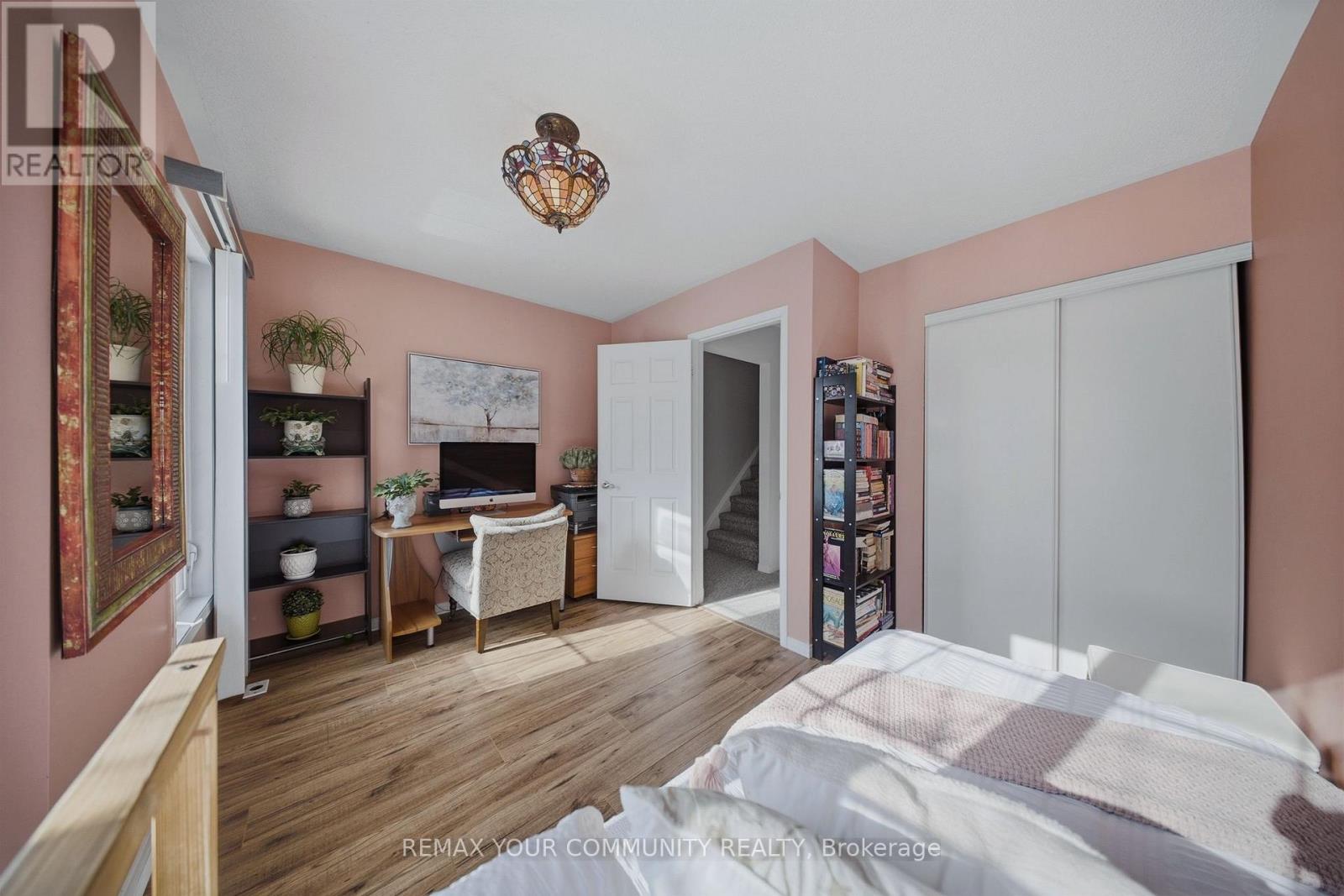 11 - 210 Manitoba Street Property Photo 18