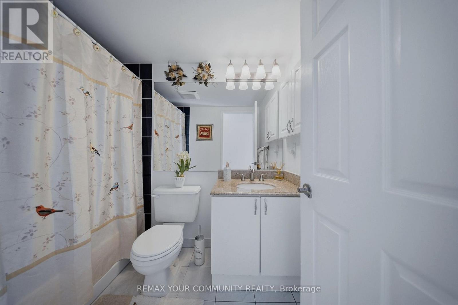 11 - 210 Manitoba Street Property Photo 19