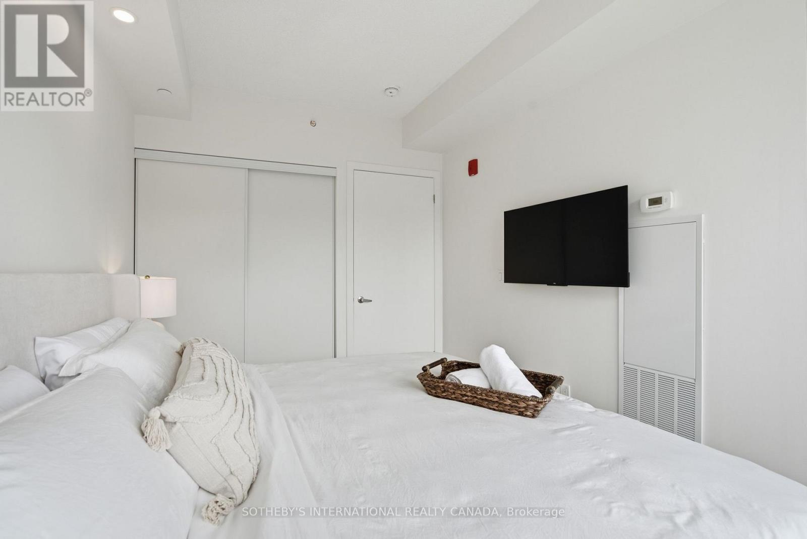 A201 - 5230 Dundas Street Property Photo 26
