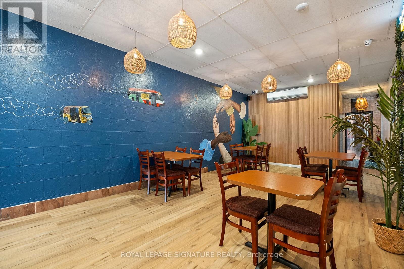 1310 St Clair Avenue W Property Photo 10
