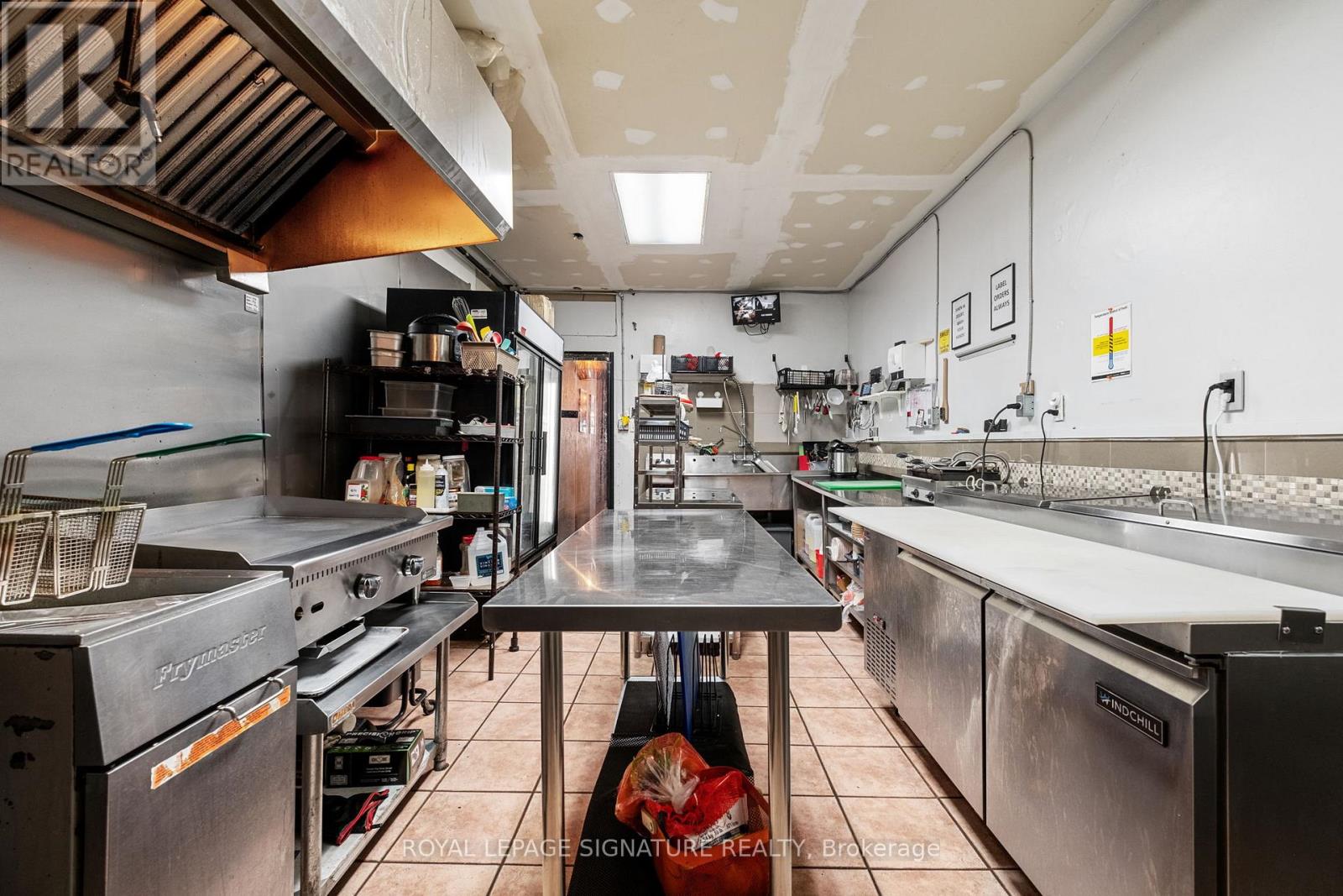 1310 St Clair Avenue W Property Photo 16