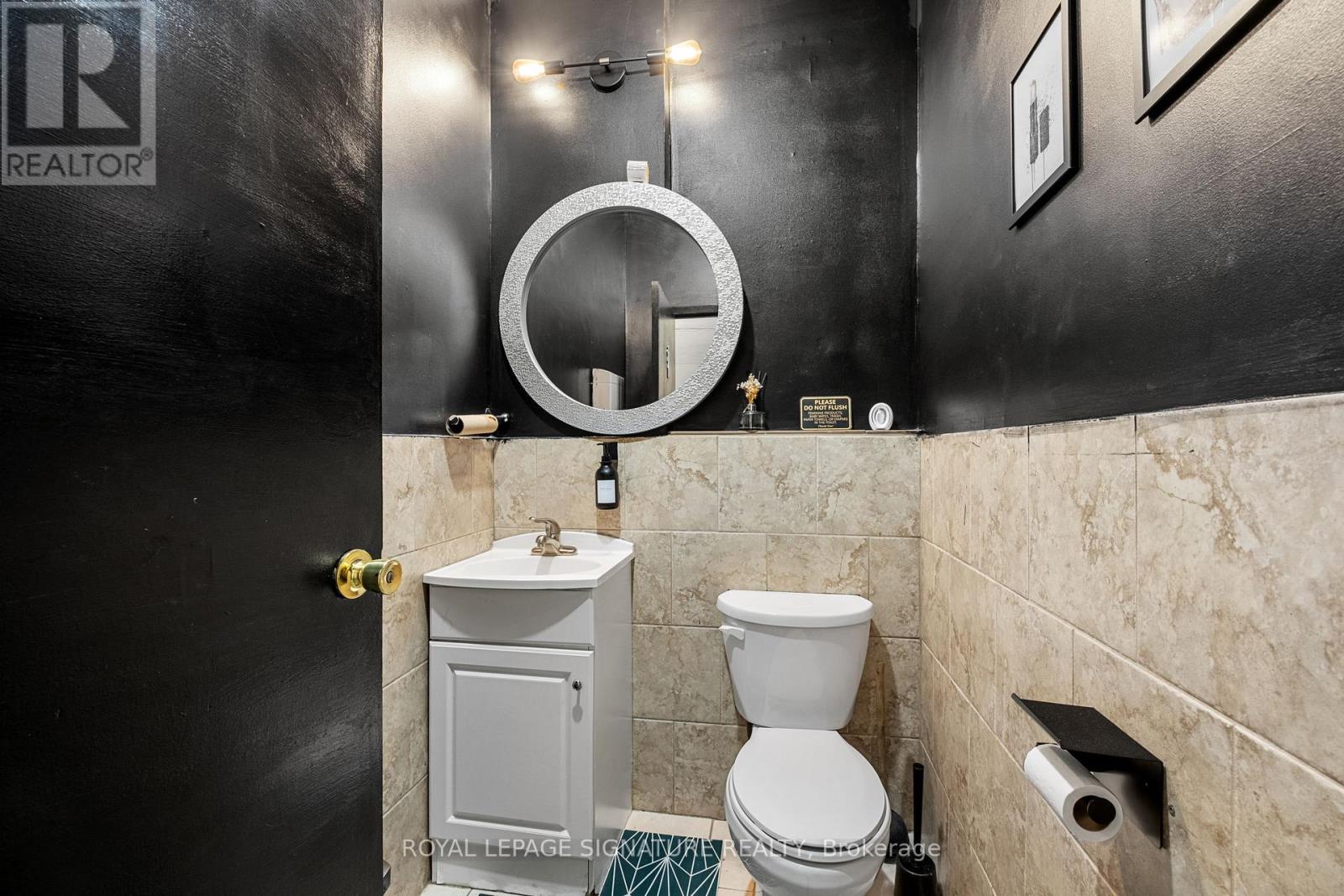 1310 St Clair Avenue W Property Photo 19