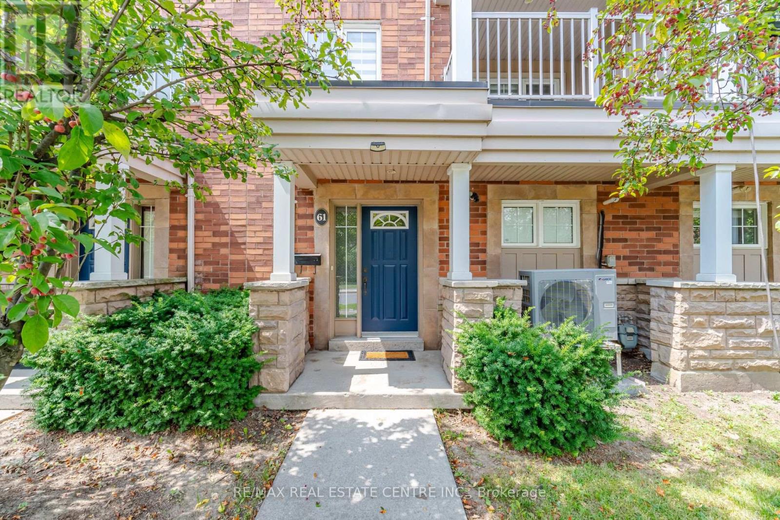 61 - 375 COOK ROAD