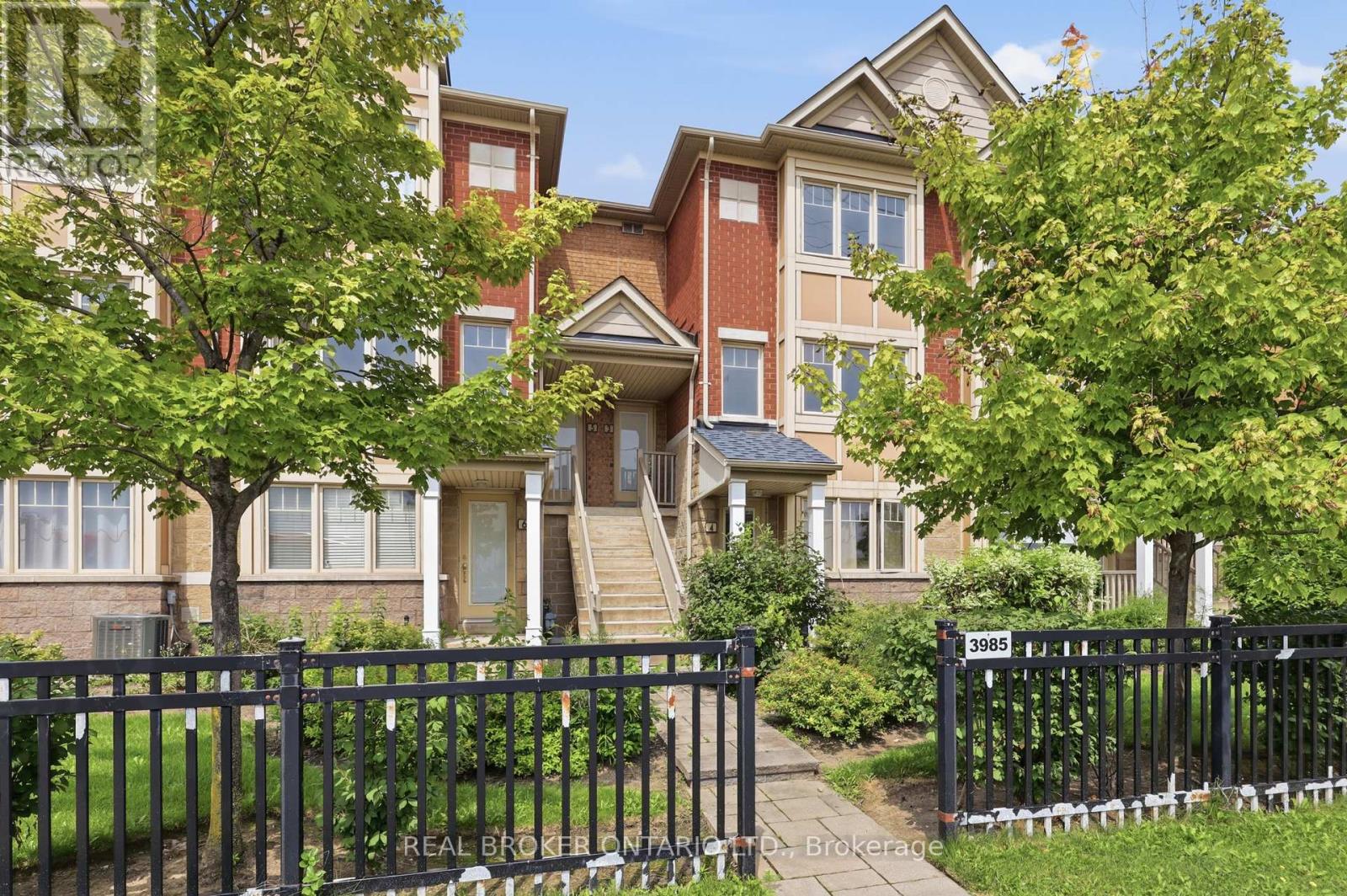 3985 Eglinton Avenue W Property Photo 1