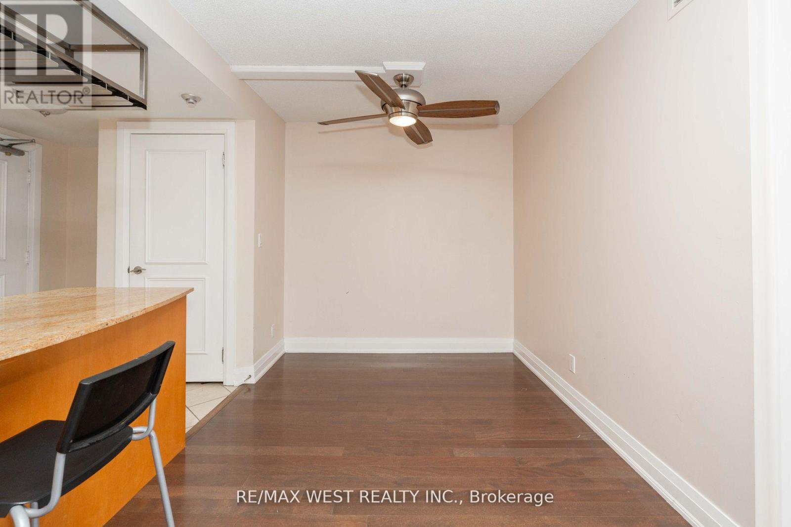 817 - 2737 Keele Street Property Photo 13