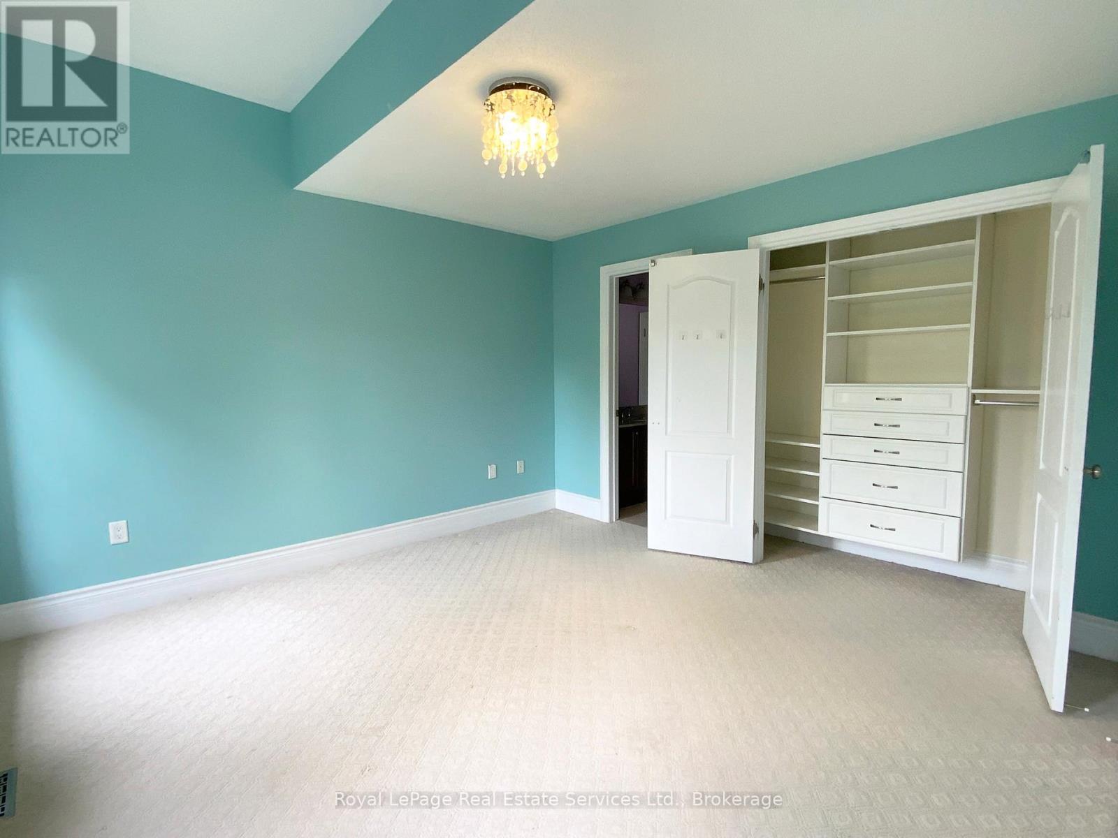 3385 Liptay Avenue Property Photo 31