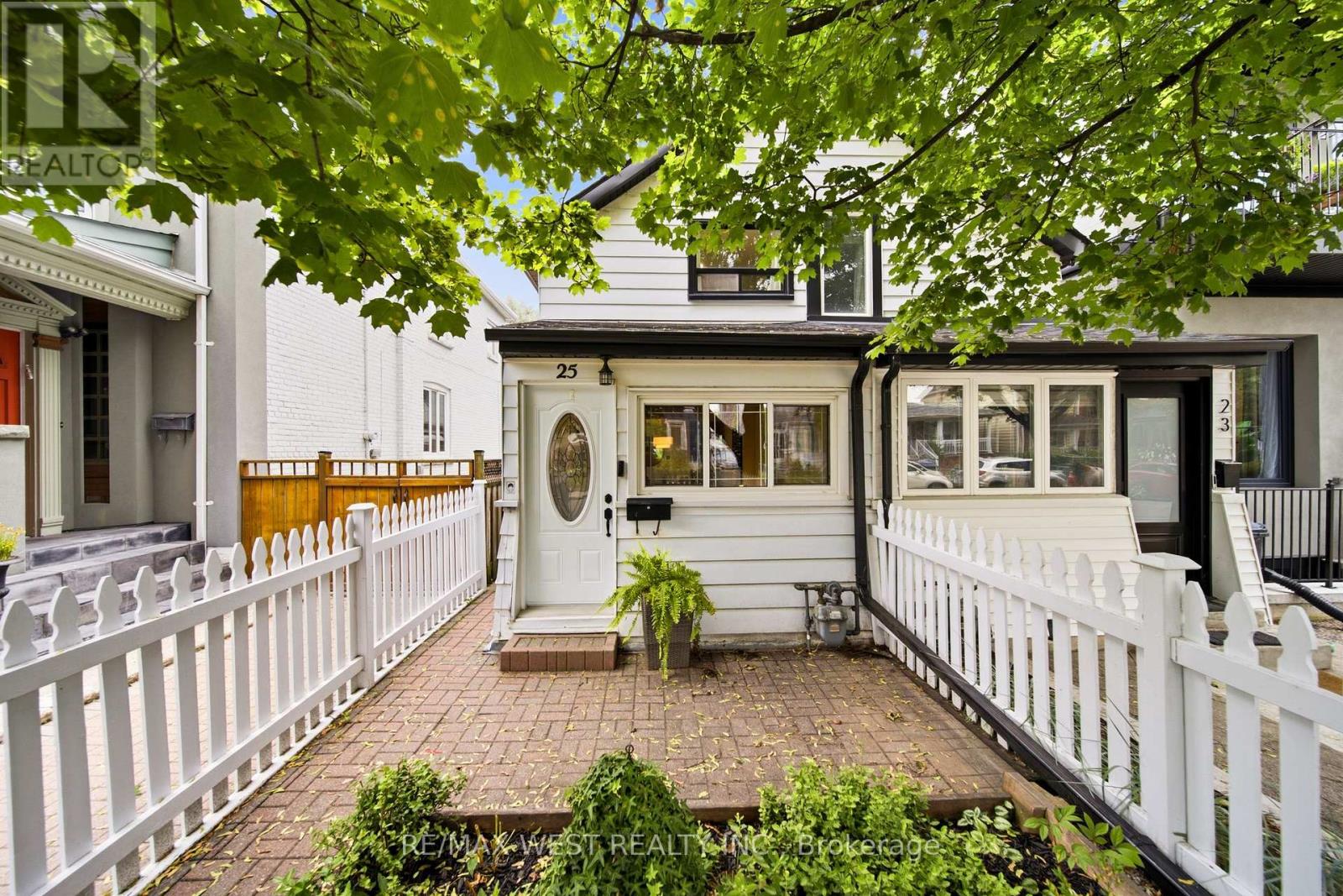 25 BATAVIA AVENUE