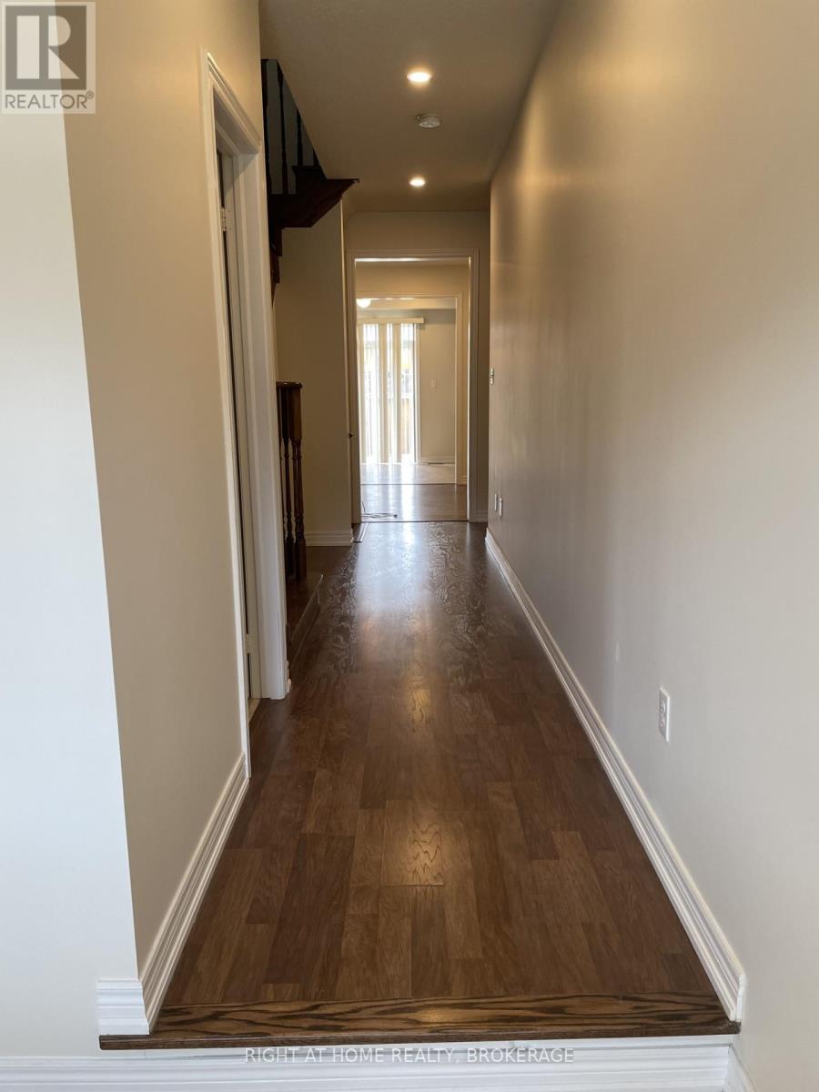 3211 Edwyna Drive Property Photo 2