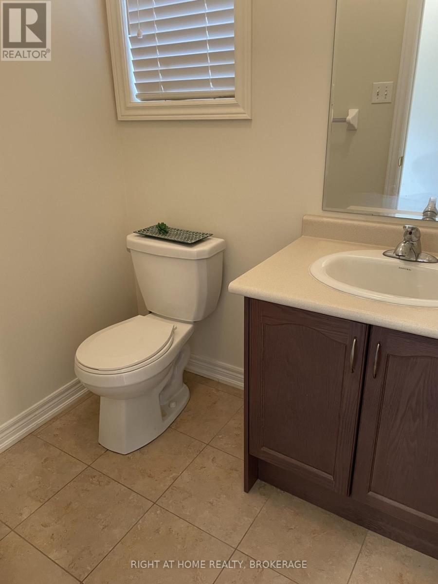 3211 Edwyna Drive Property Photo 9
