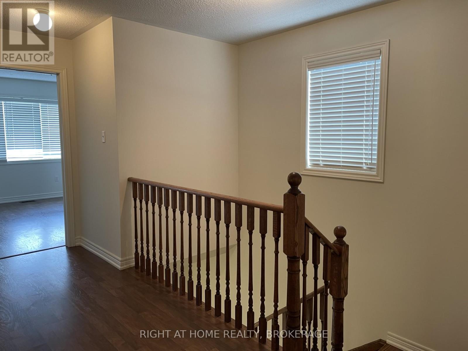 3211 Edwyna Drive Property Photo 11