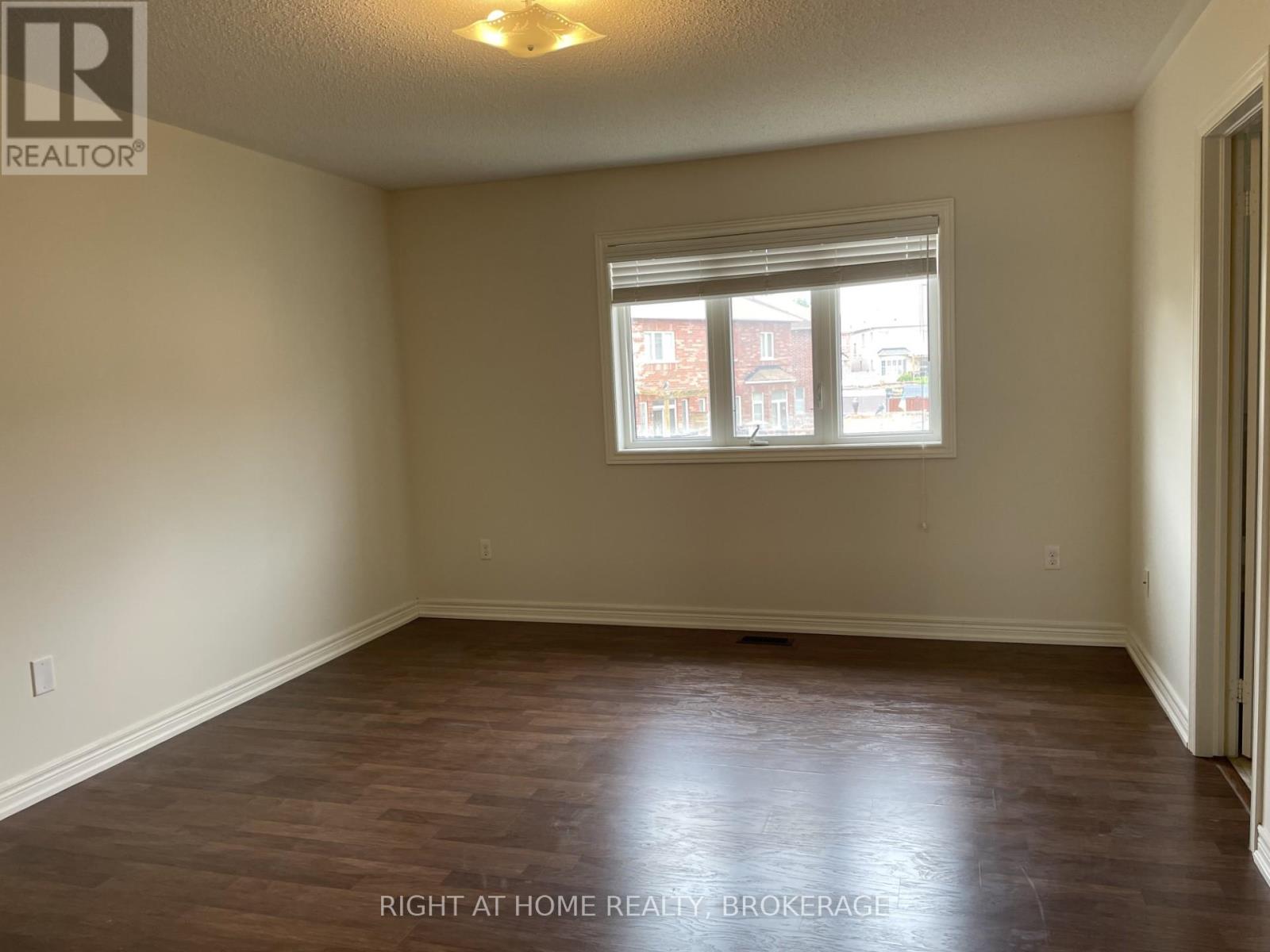 3211 Edwyna Drive Property Photo 13
