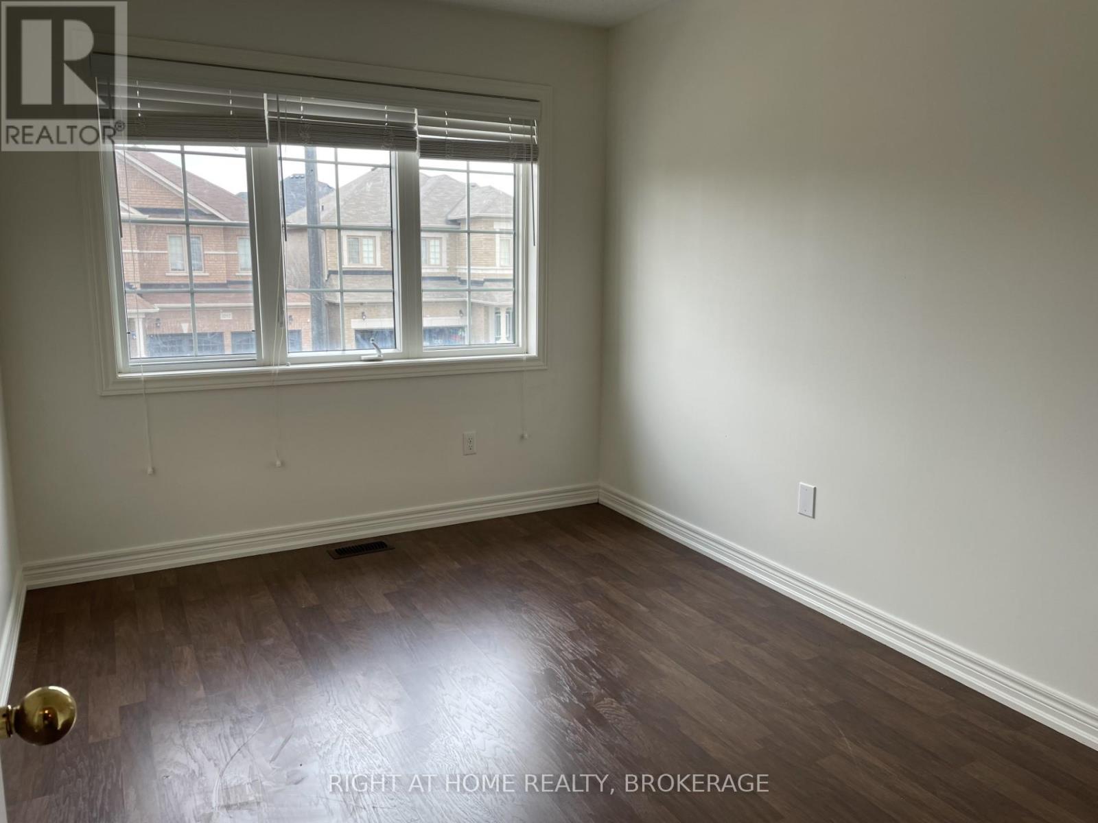 3211 Edwyna Drive Property Photo 20