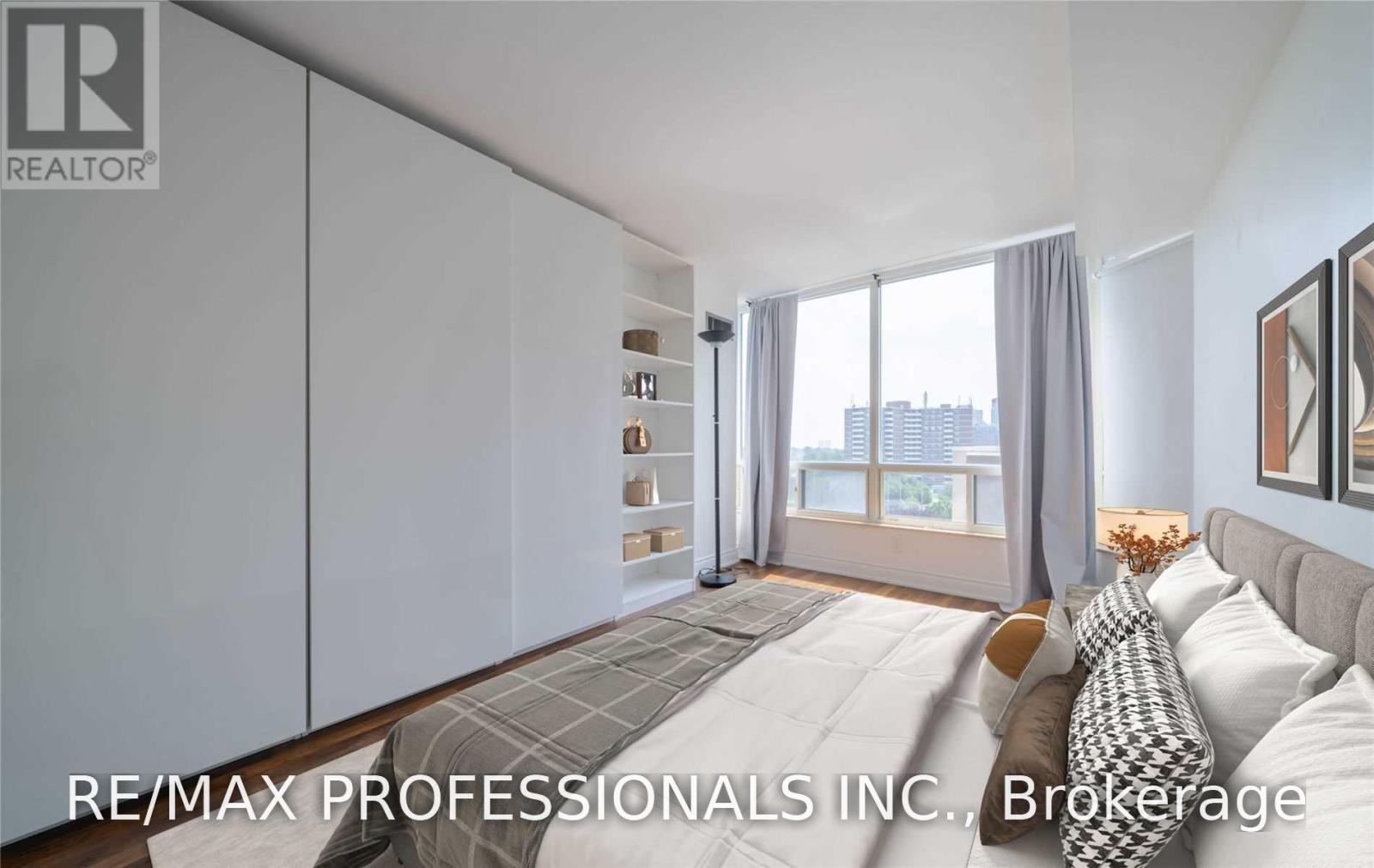 809 - 1300 Islington Avenue Property Photo 7