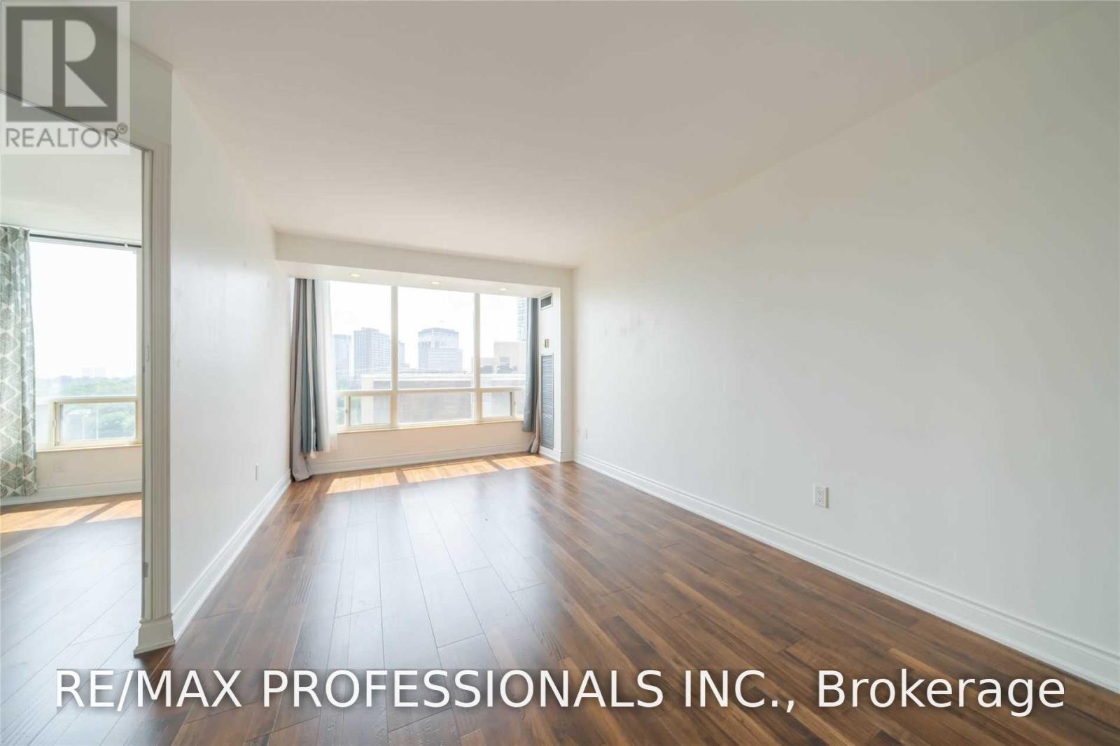 809 - 1300 Islington Avenue Property Photo 10