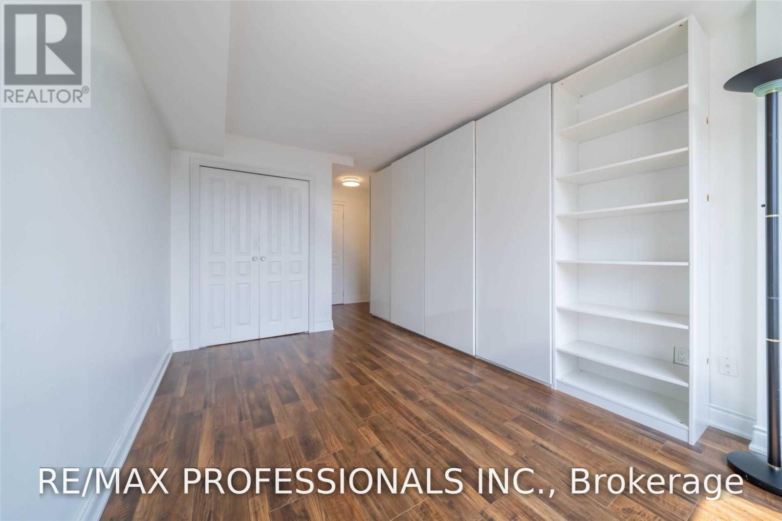 809 - 1300 Islington Avenue Property Photo 19