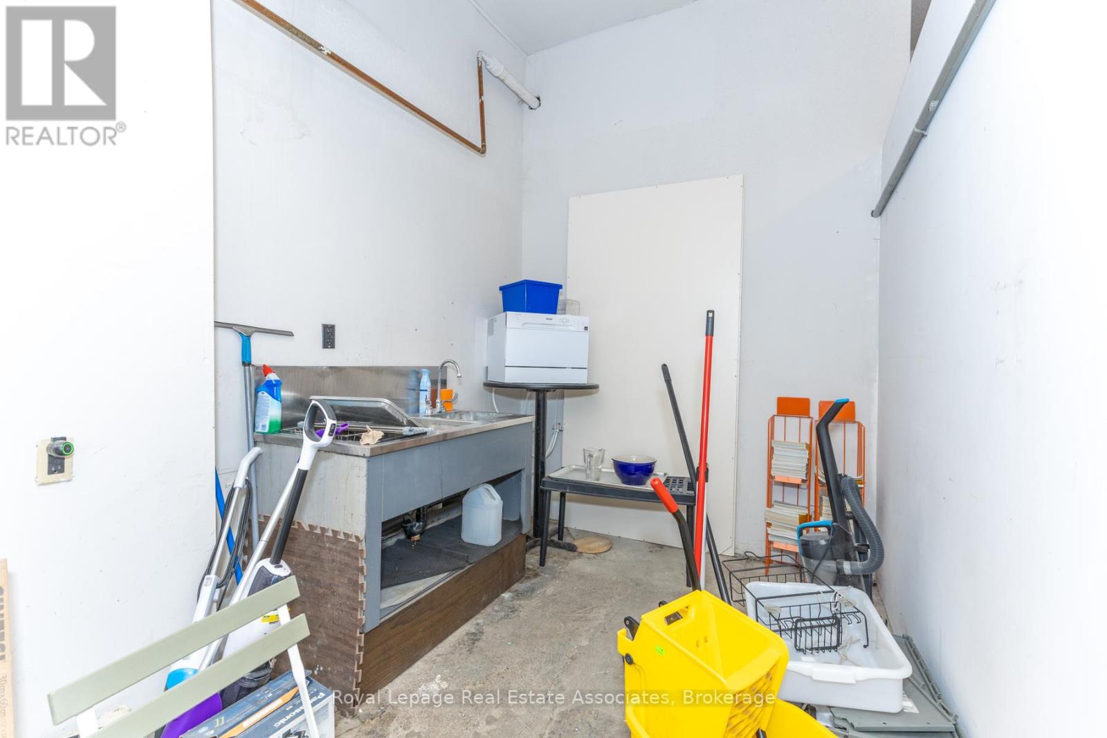 83 Elm Grove Avenue Property Photo 5