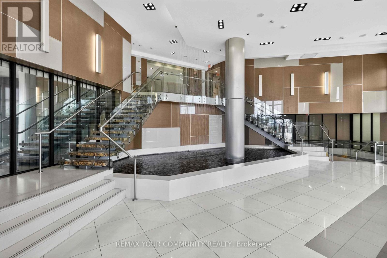 902 - 1060 Sheppard Avenue W Property Photo 6