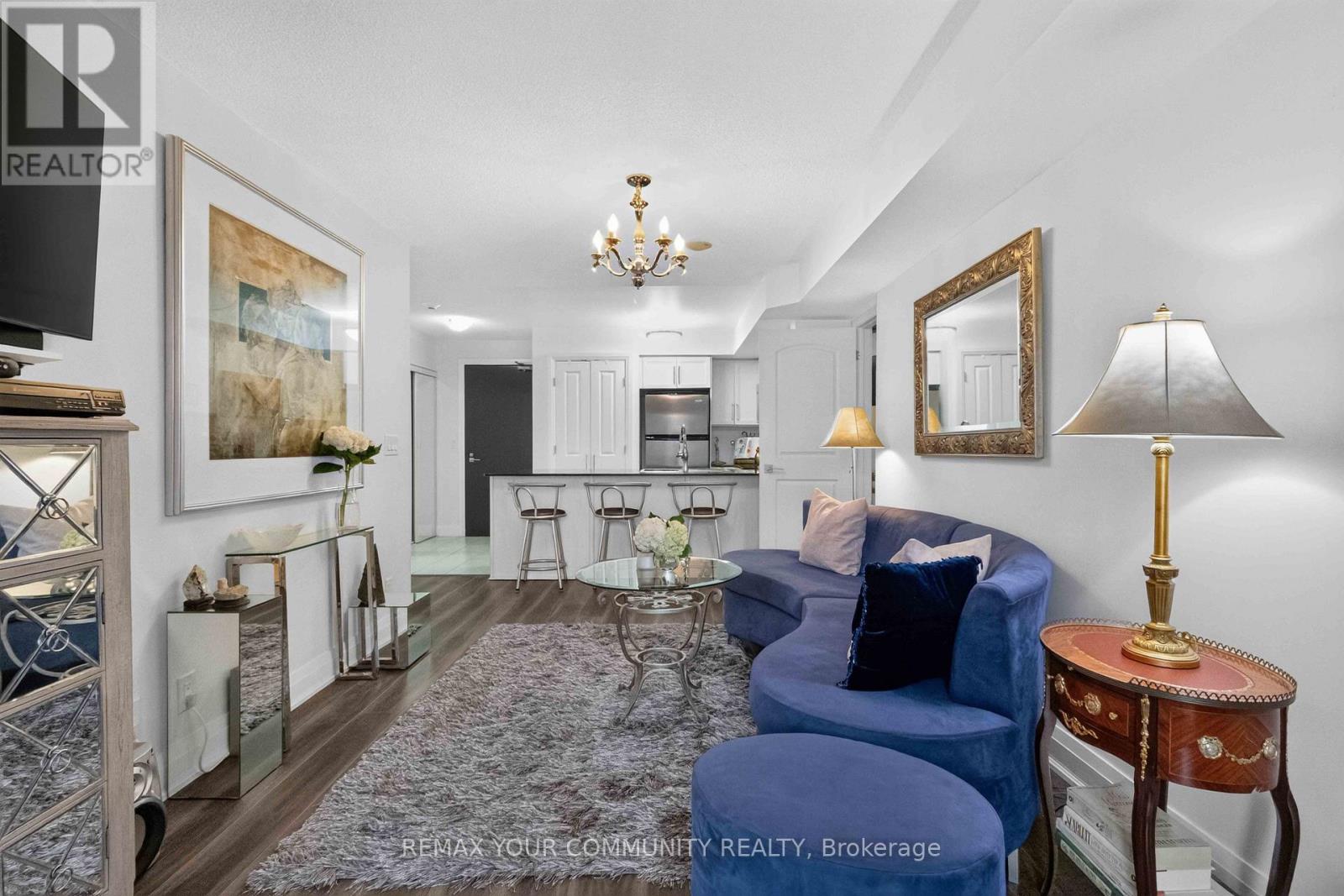 902 - 1060 Sheppard Avenue W Property Photo 18