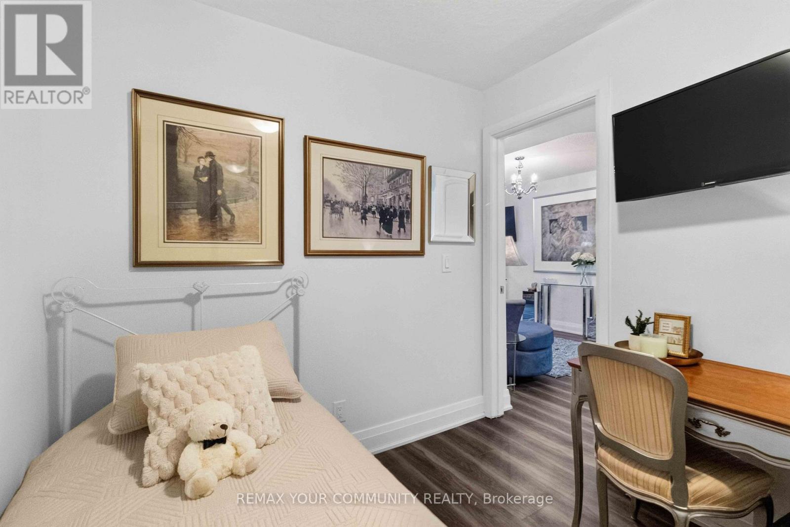 902 - 1060 Sheppard Avenue W Property Photo 24