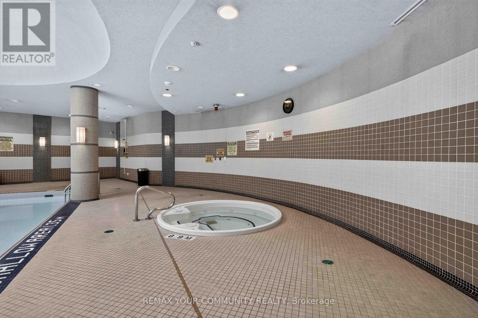 902 - 1060 Sheppard Avenue W Property Photo 37