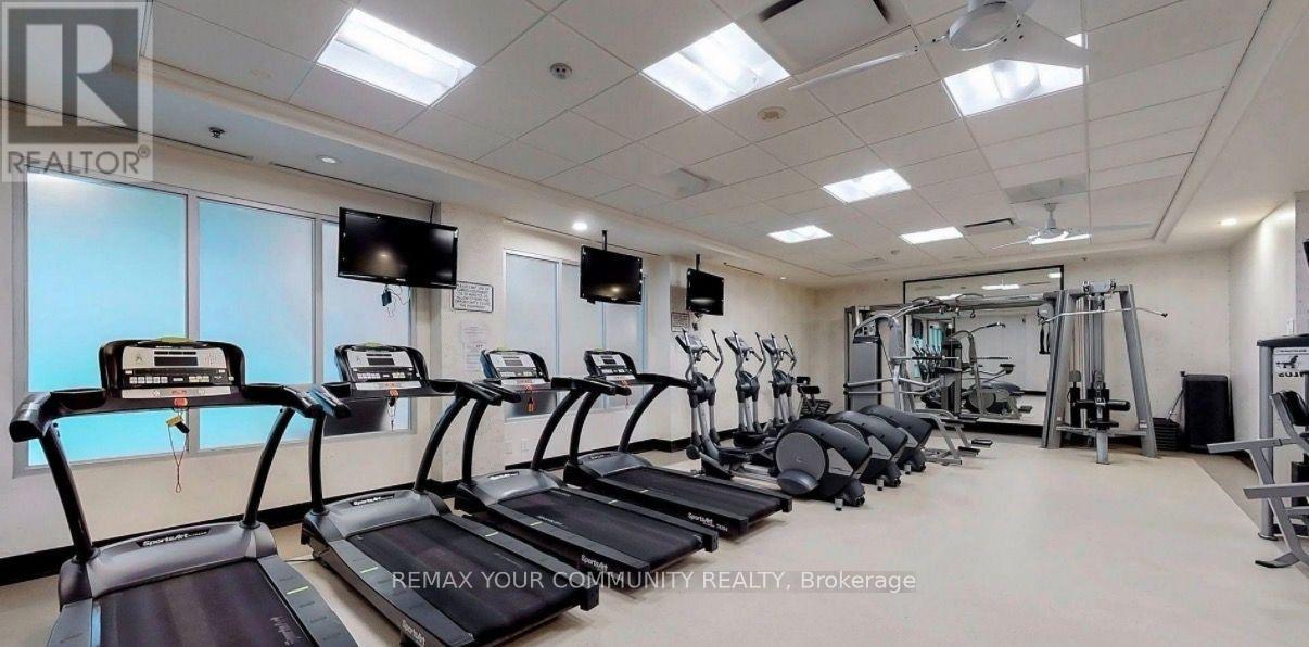 902 - 1060 Sheppard Avenue W Property Photo 40