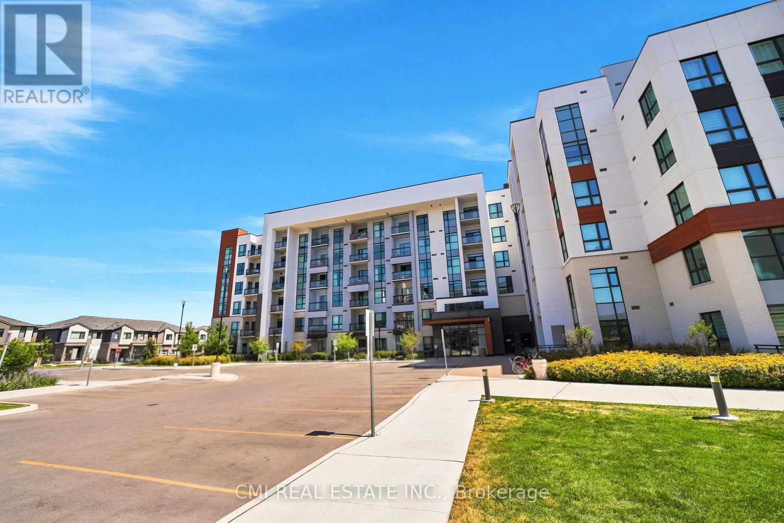312 - 470 Gordon Krantz Avenue Property Photo 3