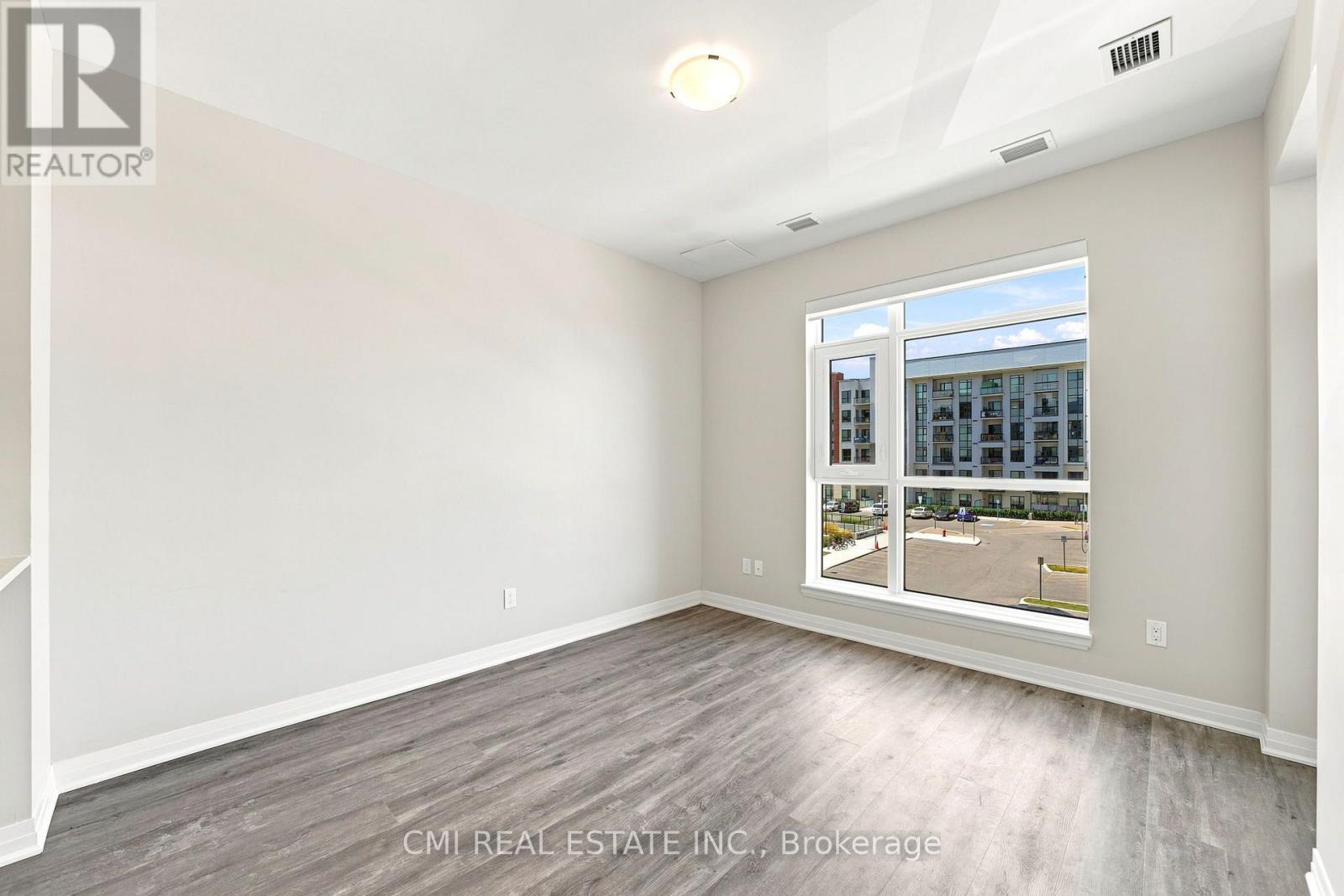 312 - 470 Gordon Krantz Avenue Property Photo 20