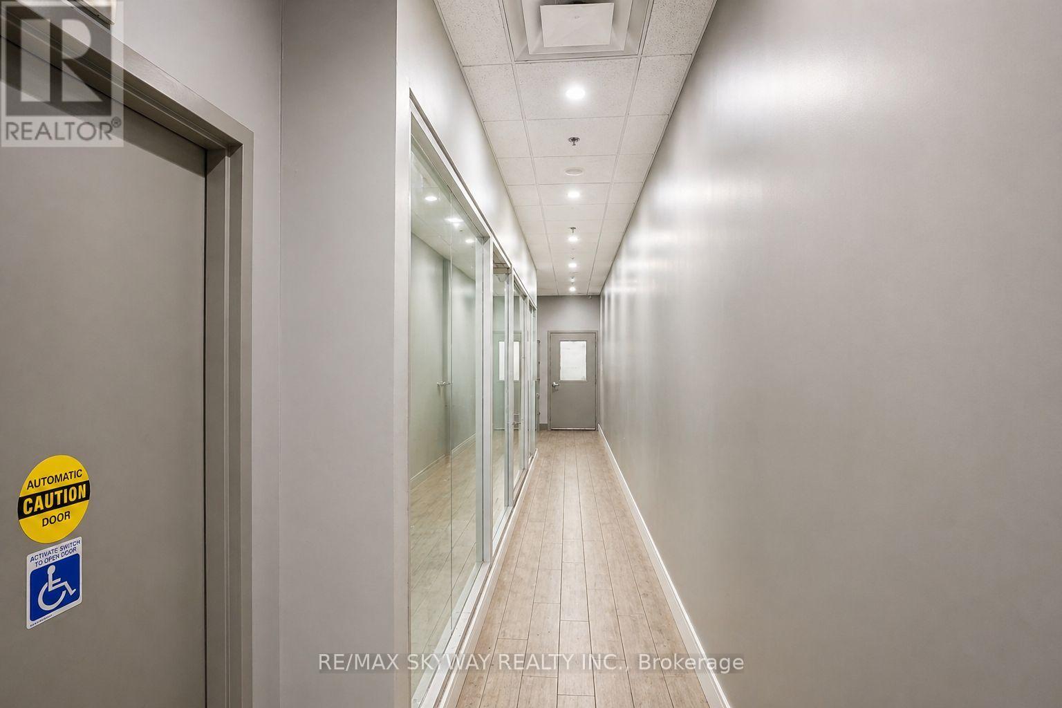 20 - 2070 Steeles Avenue E Property Photo 12