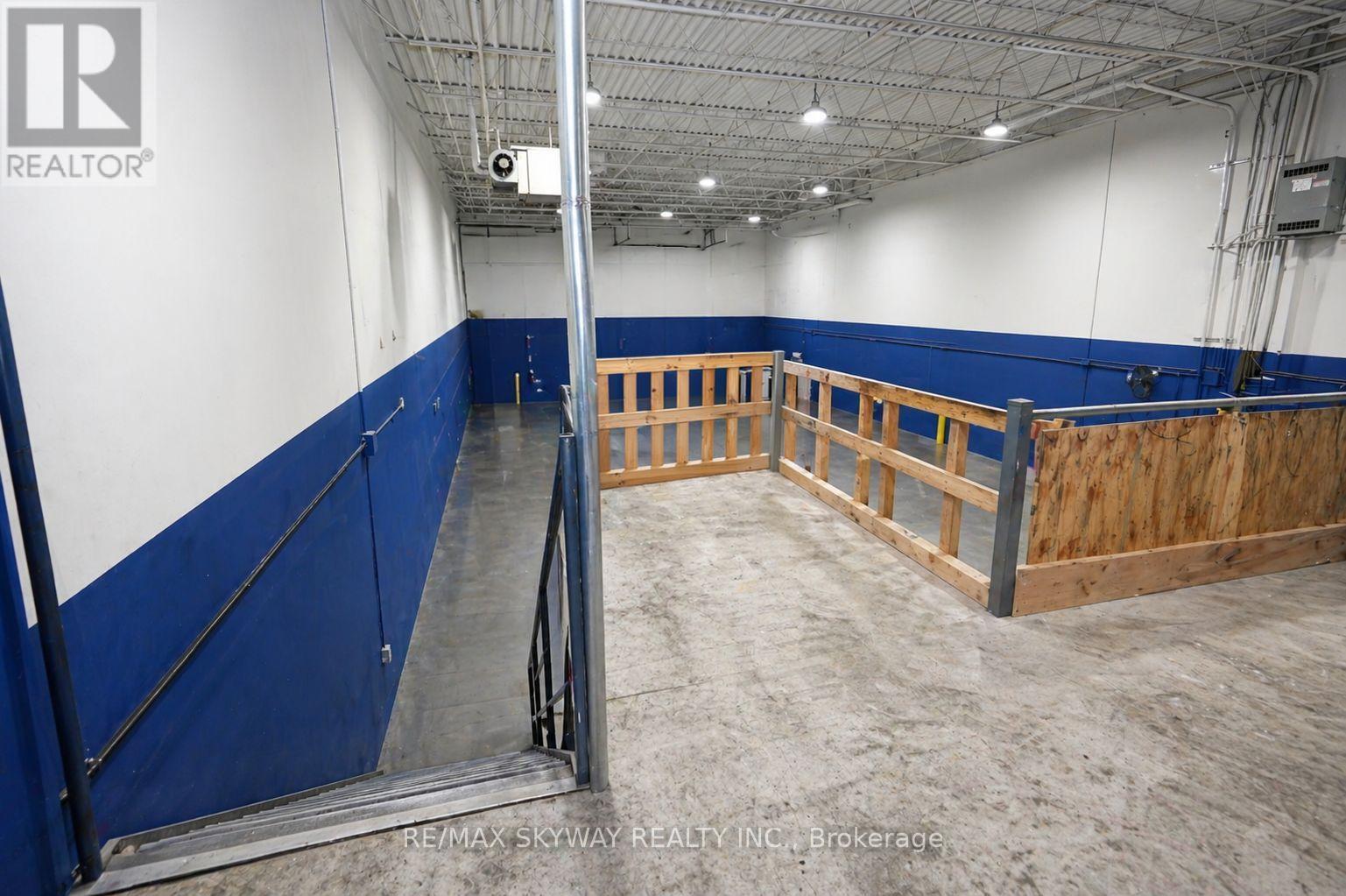20 - 2070 Steeles Avenue E Property Photo 28