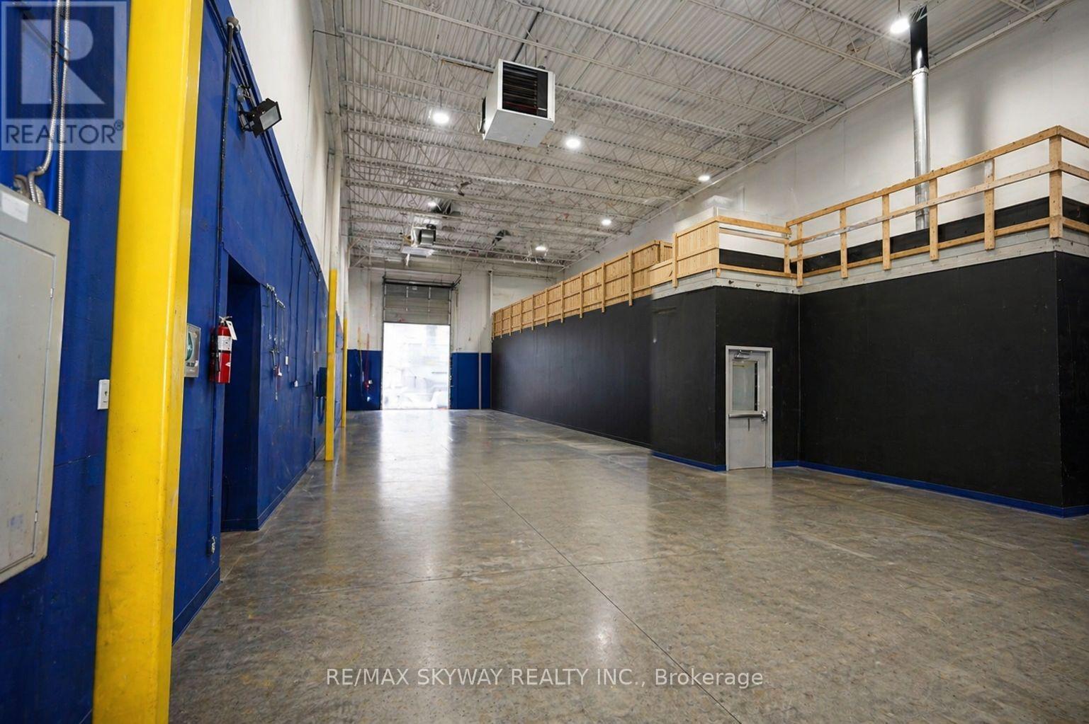 20 - 2070 Steeles Avenue E Property Photo 30
