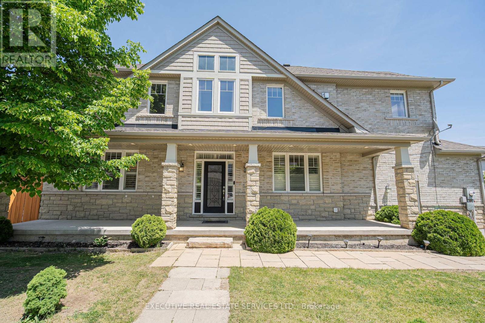 2 Nectarlane Avenue Property Photo 3