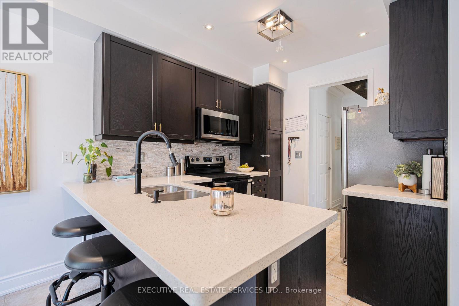 2 Nectarlane Avenue Property Photo 13