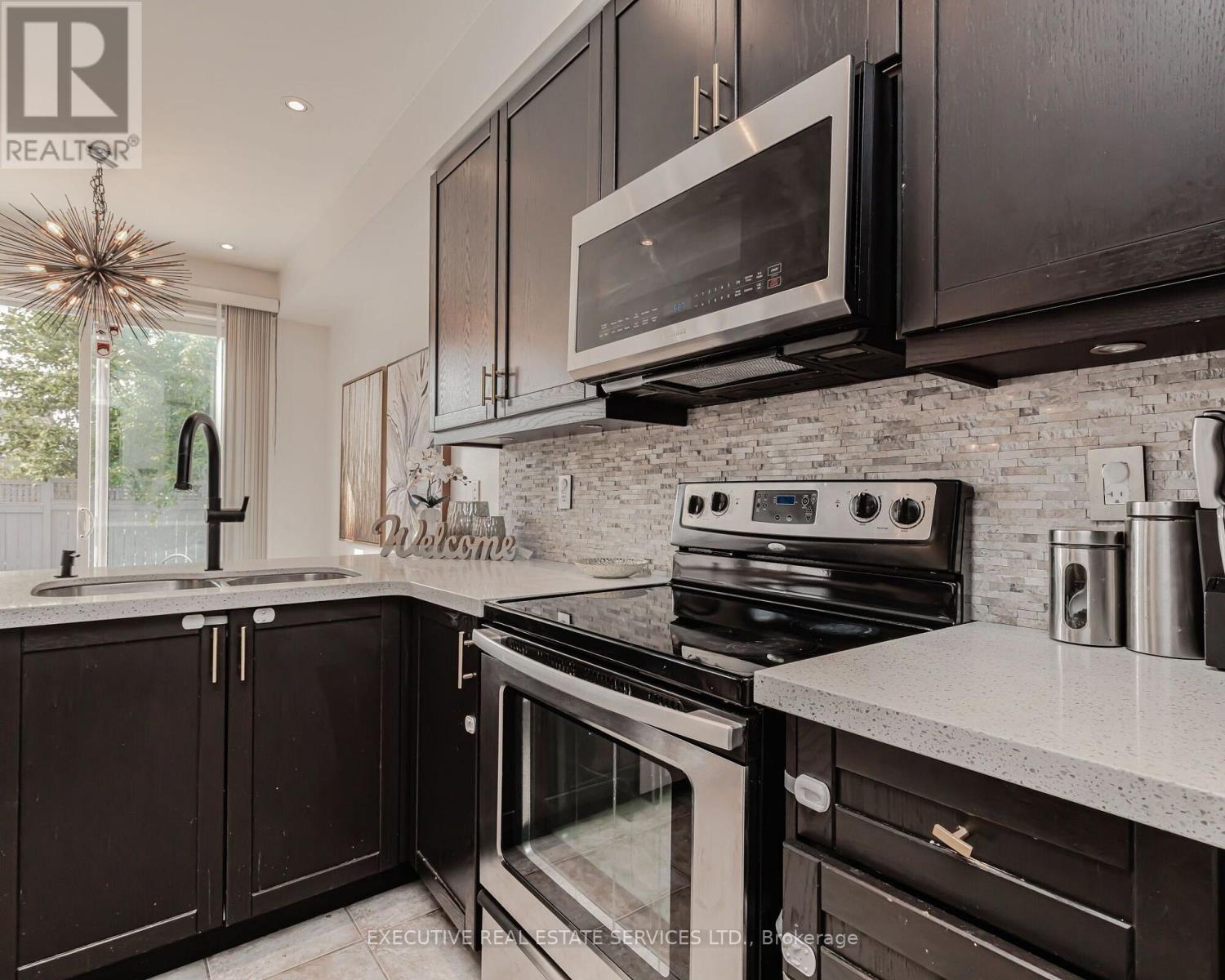 2 Nectarlane Avenue Property Photo 14