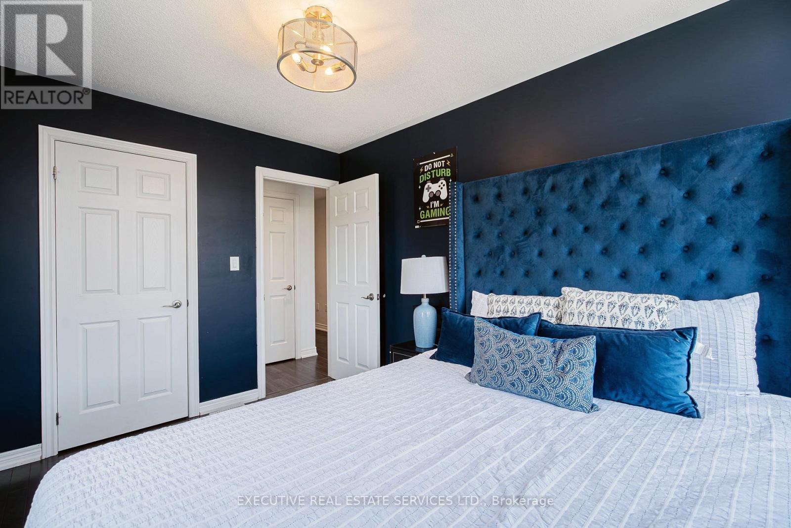 2 Nectarlane Avenue Property Photo 24
