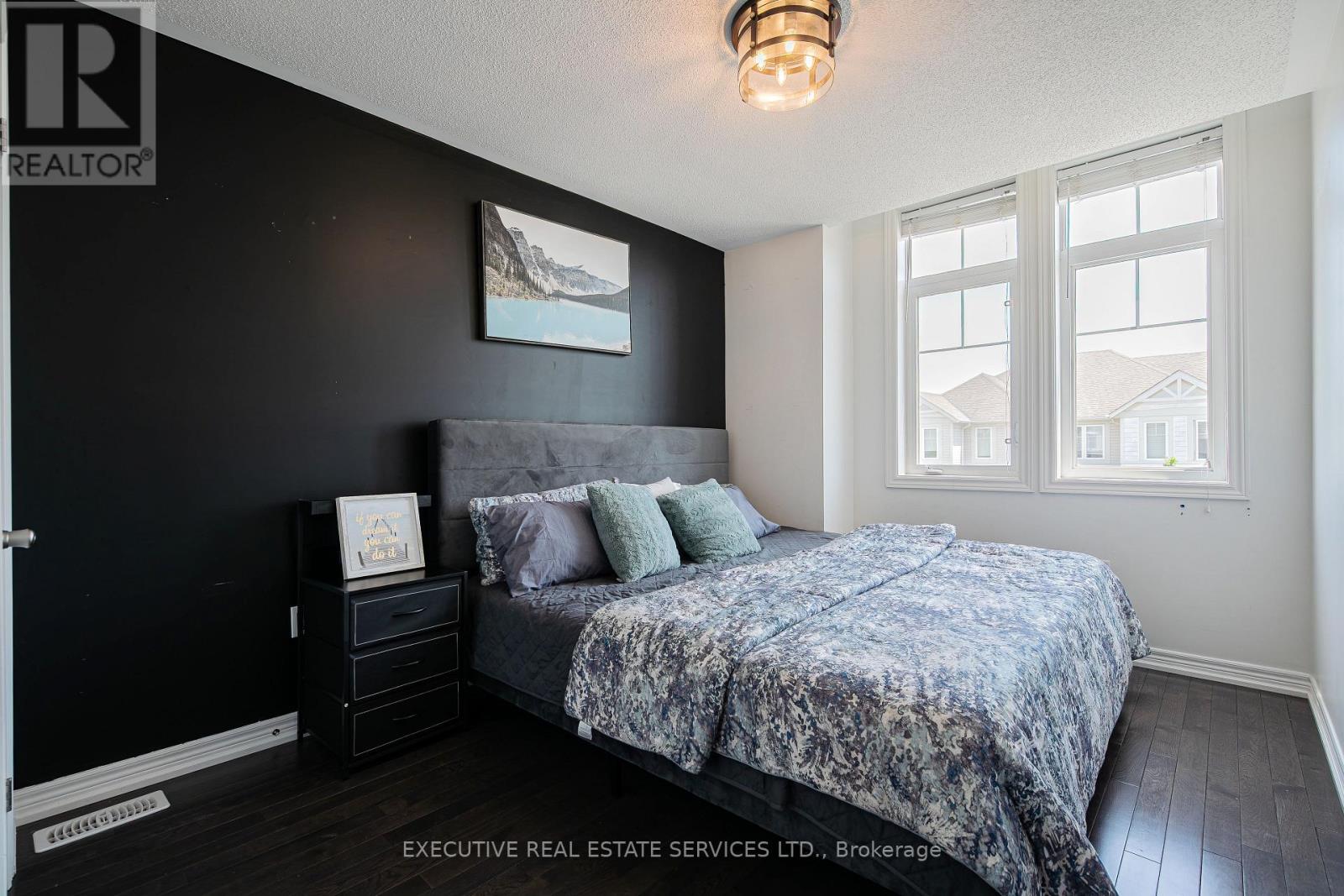 2 Nectarlane Avenue Property Photo 25