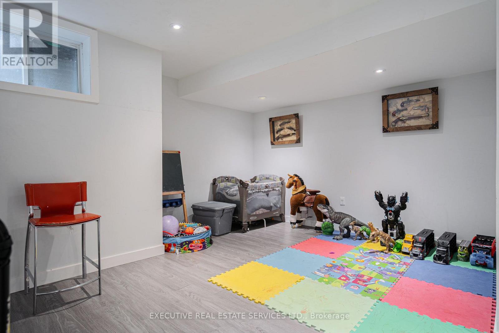 2 Nectarlane Avenue Property Photo 29