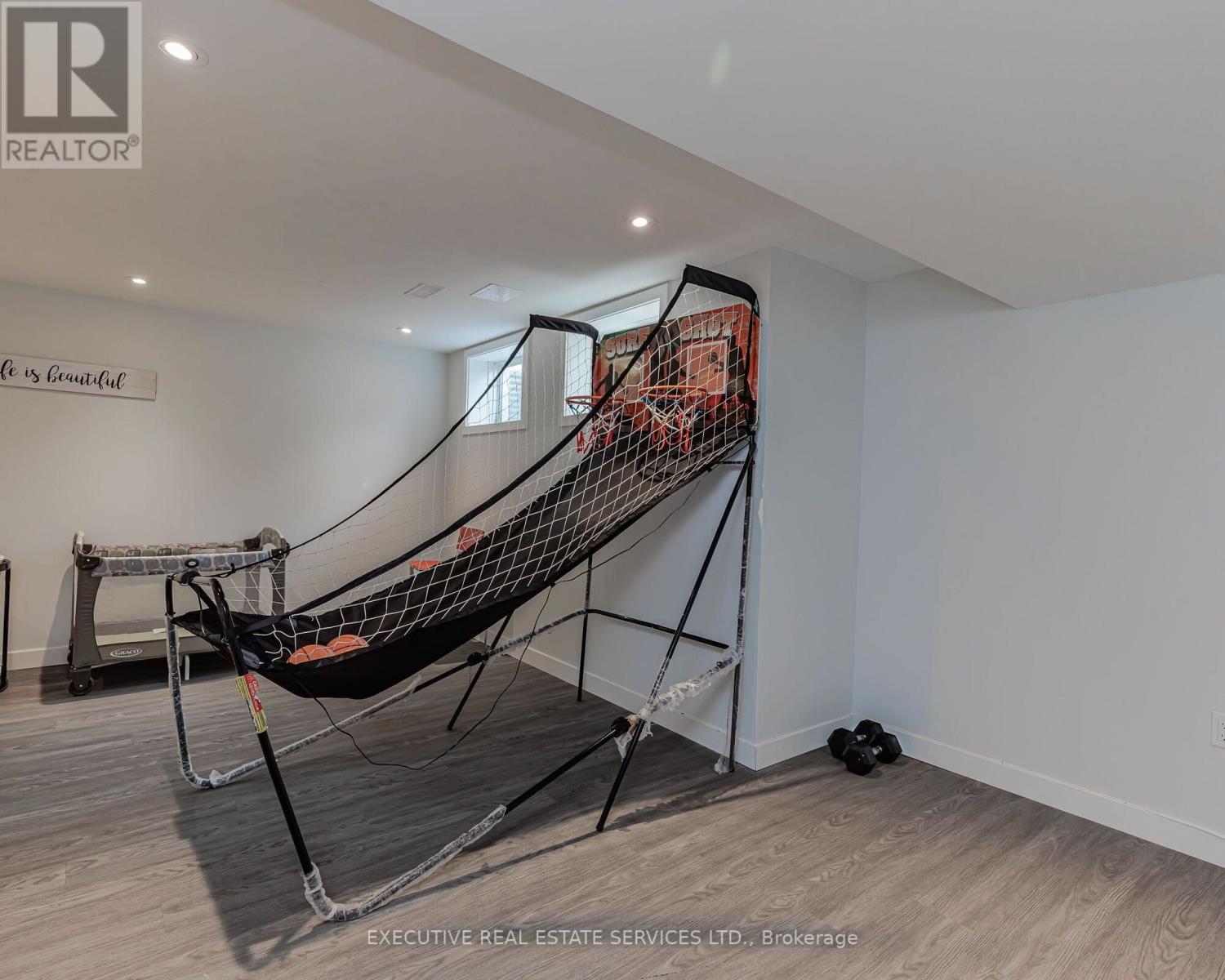 2 Nectarlane Avenue Property Photo 41