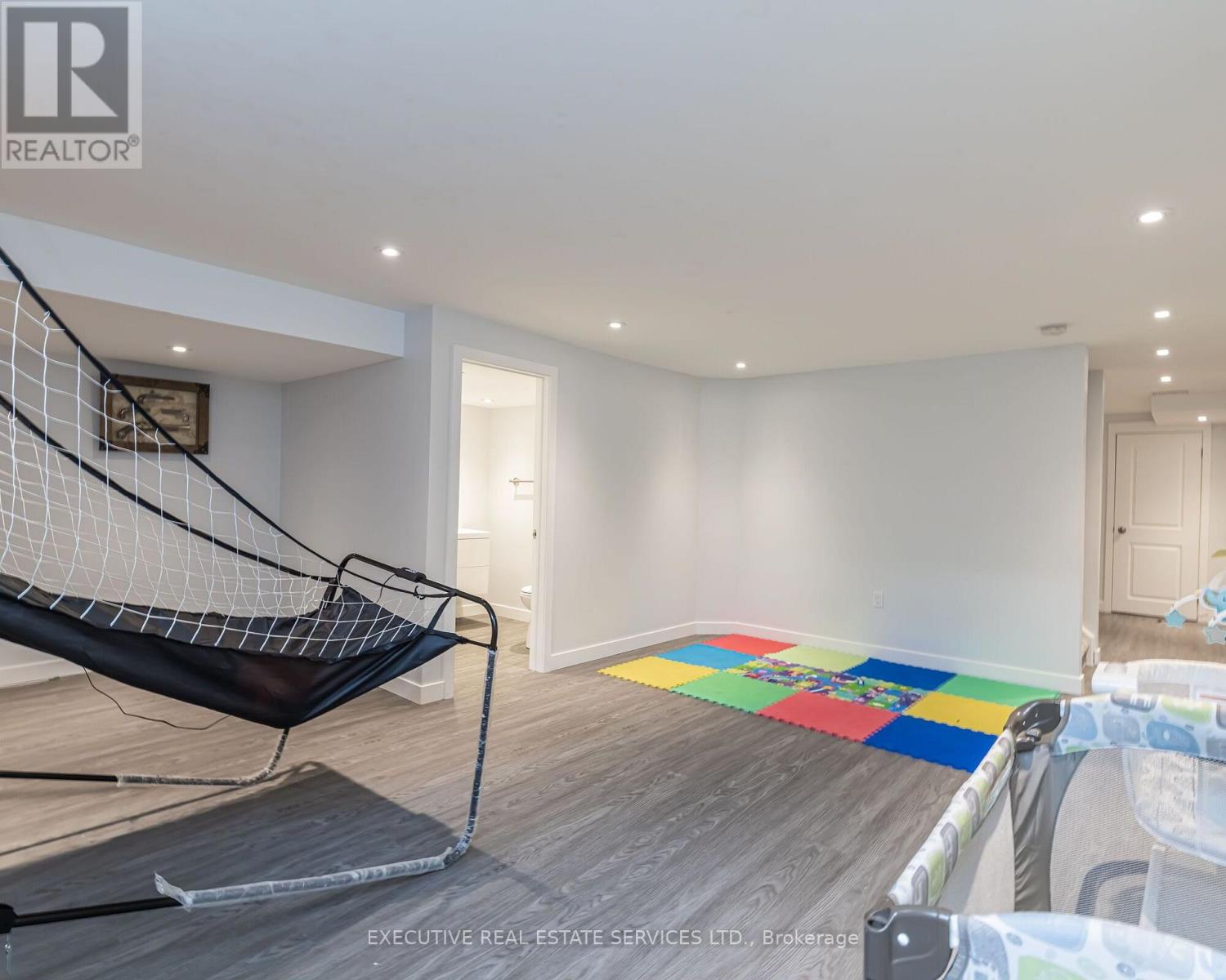 2 Nectarlane Avenue Property Photo 44