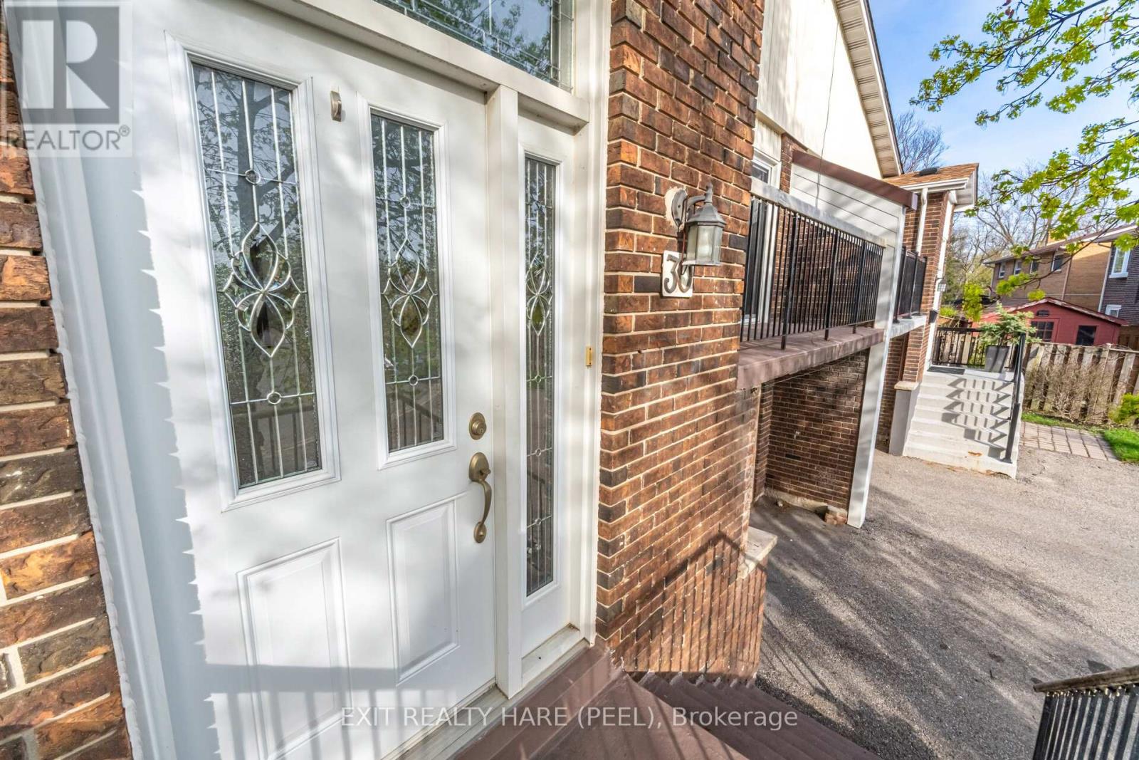 30 Thorsby Court Property Photo 4