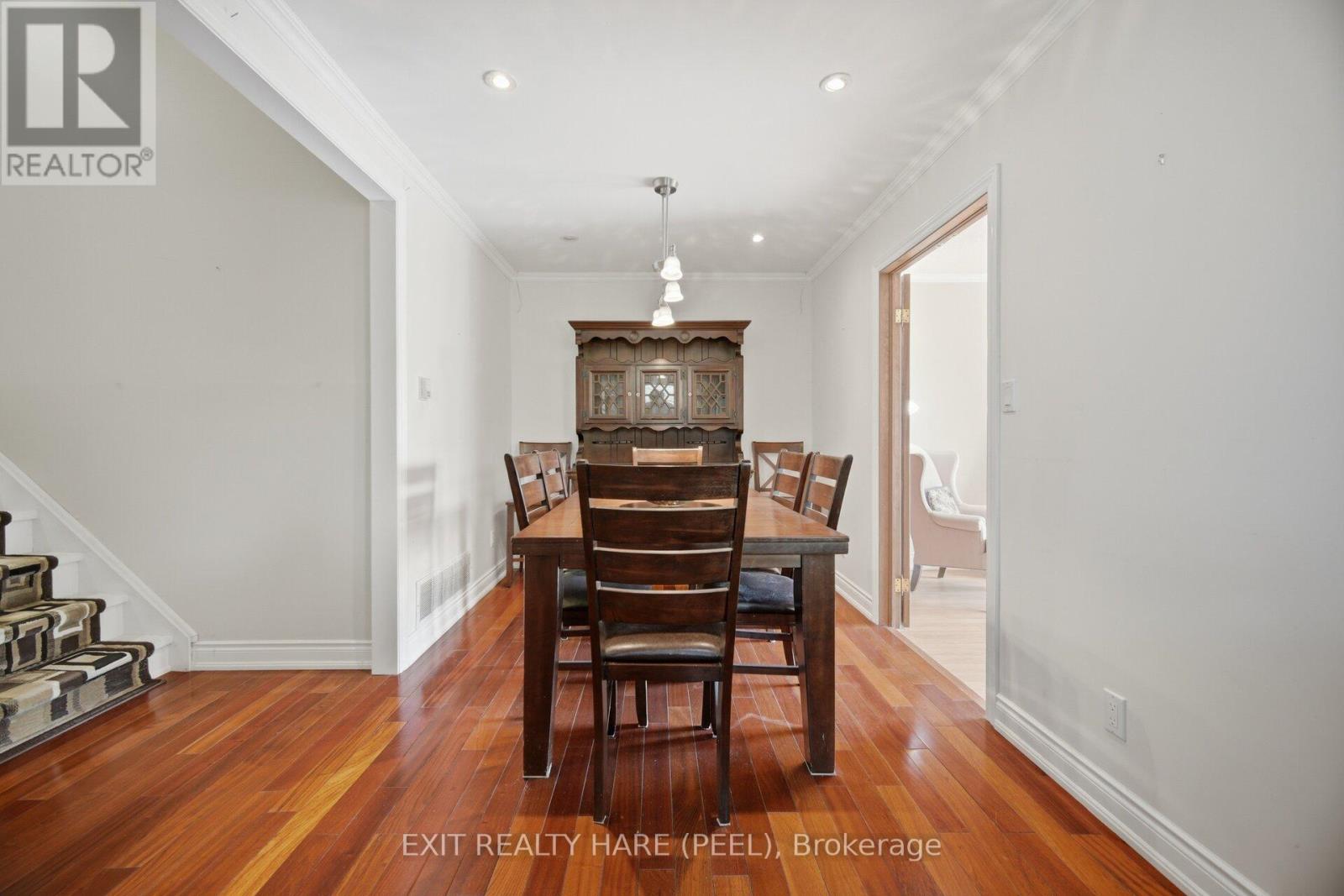 30 Thorsby Court Property Photo 11