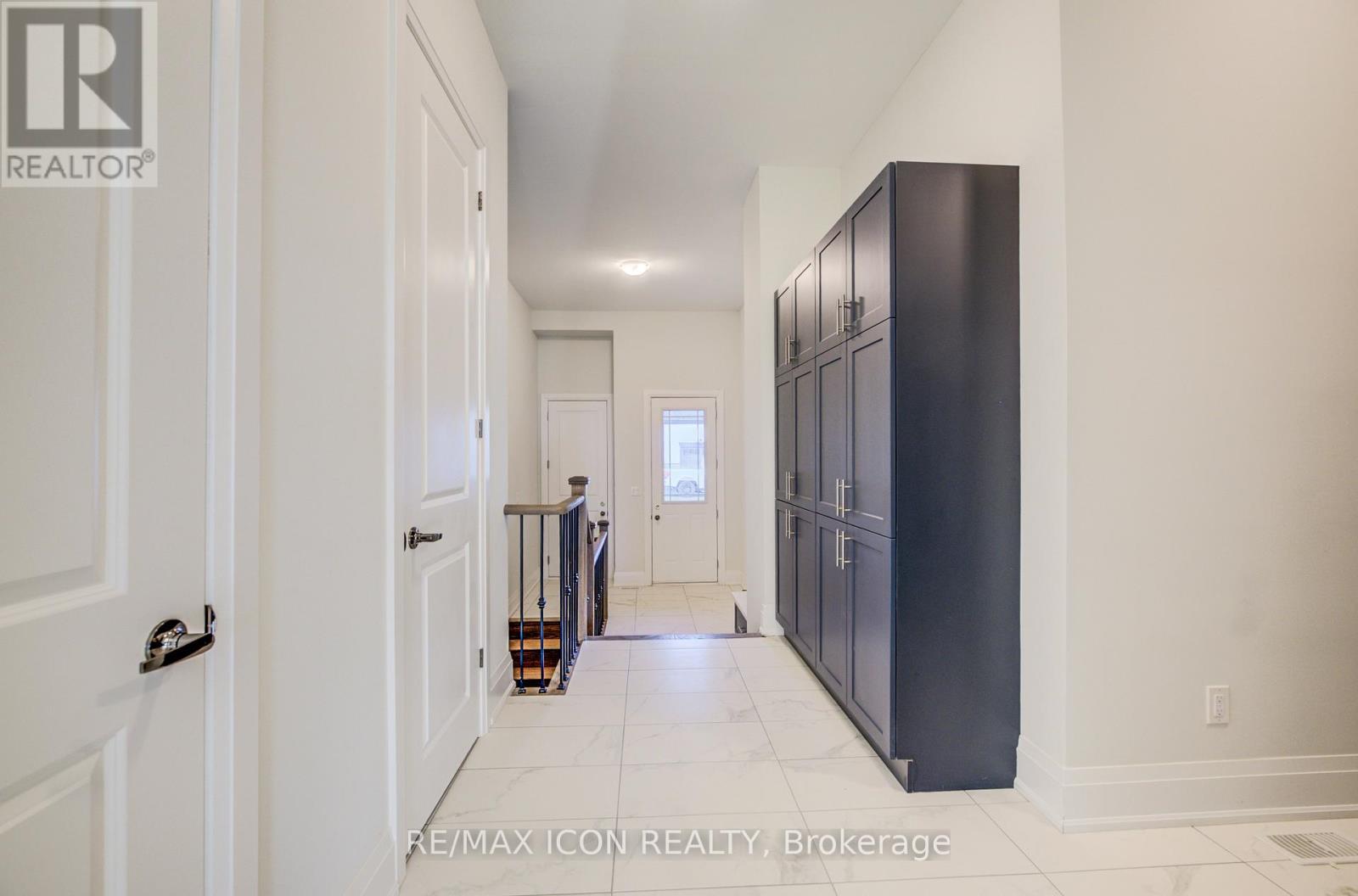 55 William Crisp Drive E Property Photo 37