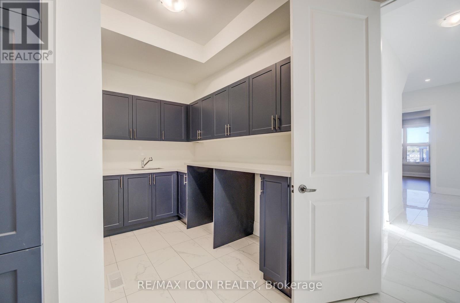 55 William Crisp Drive E Property Photo 38