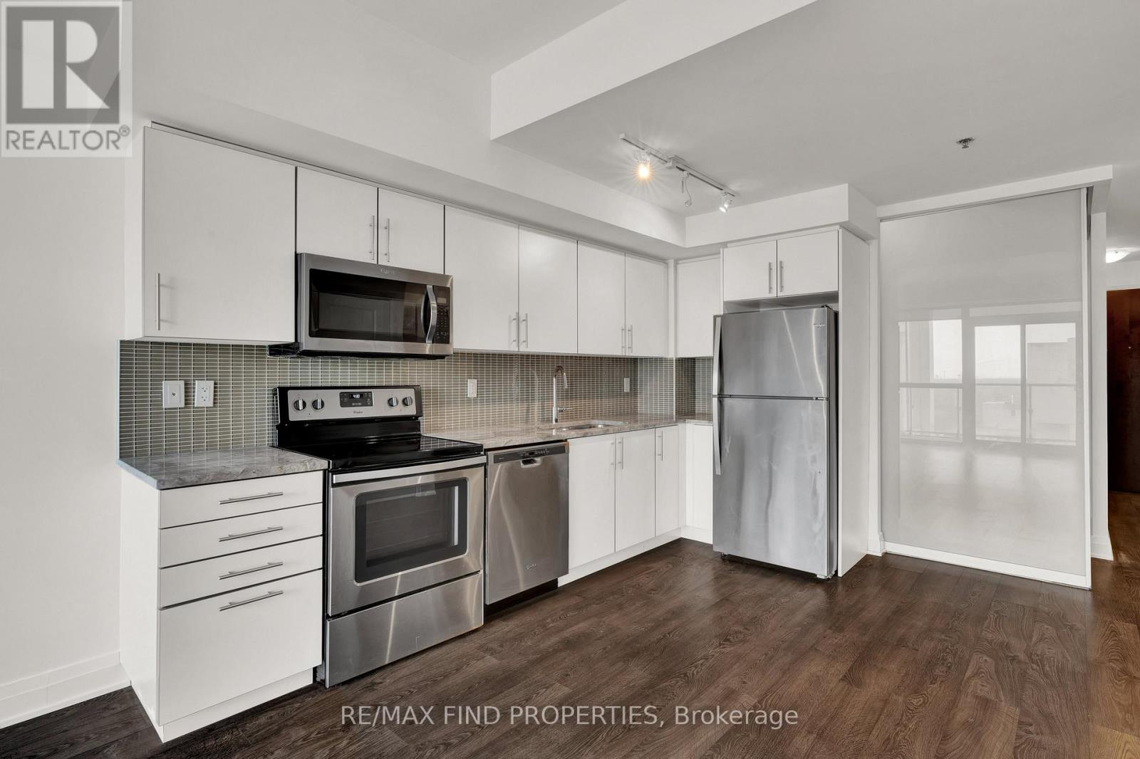 1504 - 55 Speers Road Property Photo 5