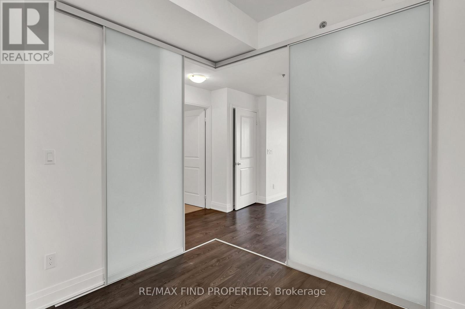 1504 - 55 Speers Road Property Photo 8