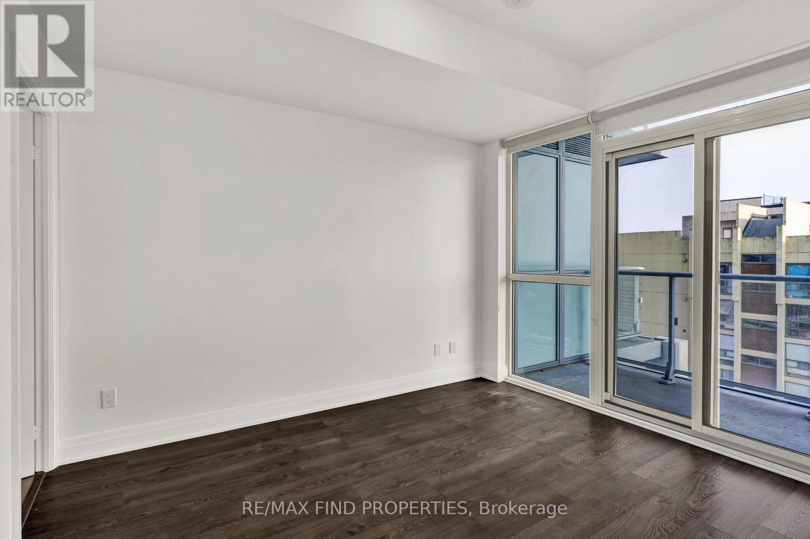 1504 - 55 Speers Road Property Photo 9