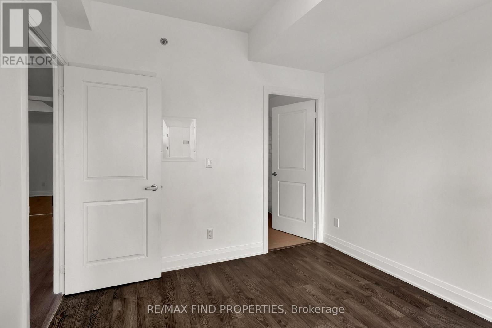 1504 - 55 Speers Road Property Photo 10