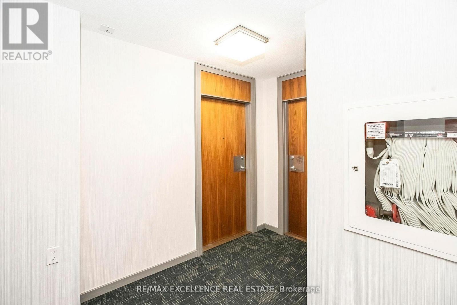 2102 - 33 Elm Drive Property Photo 10