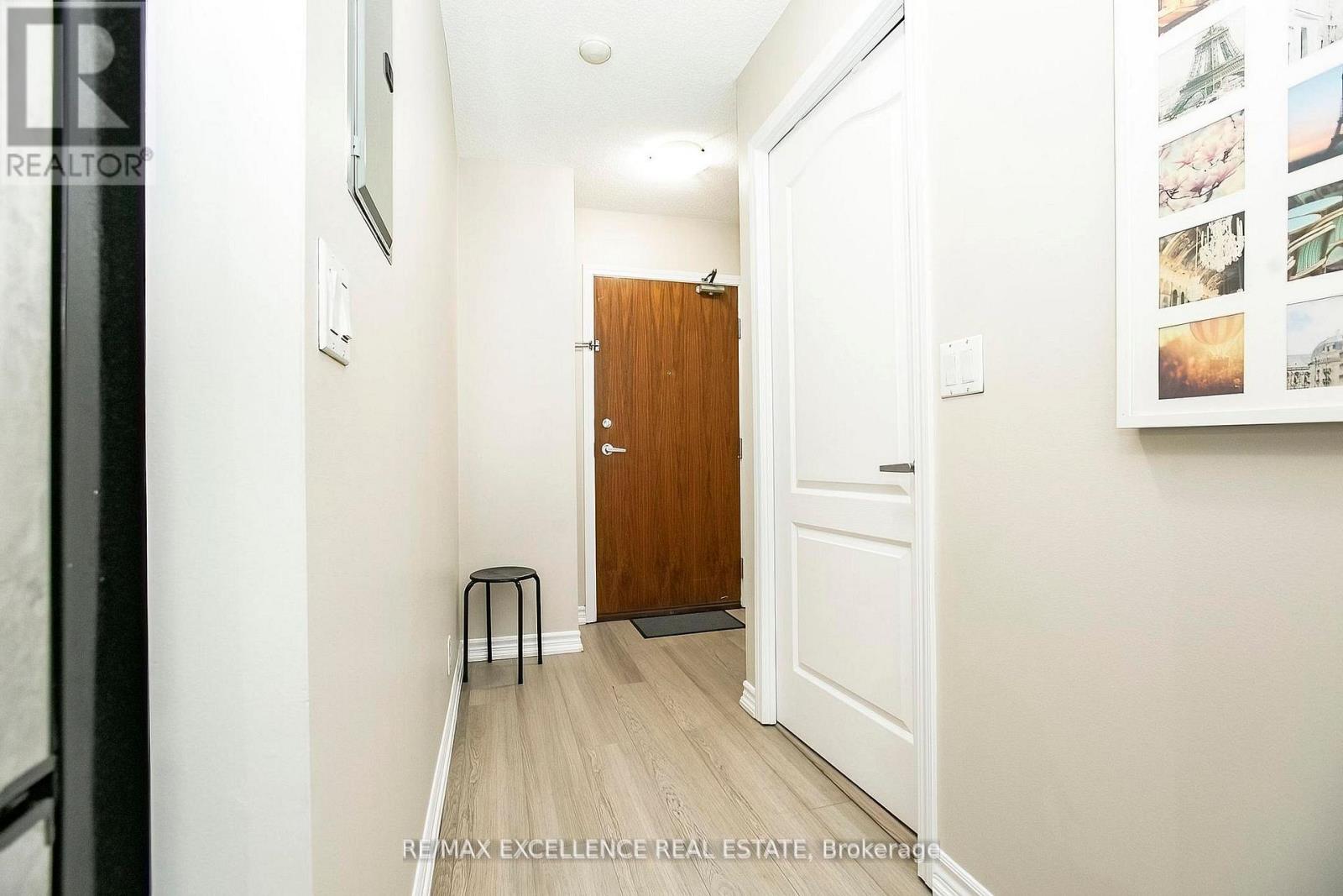 2102 - 33 Elm Drive Property Photo 15