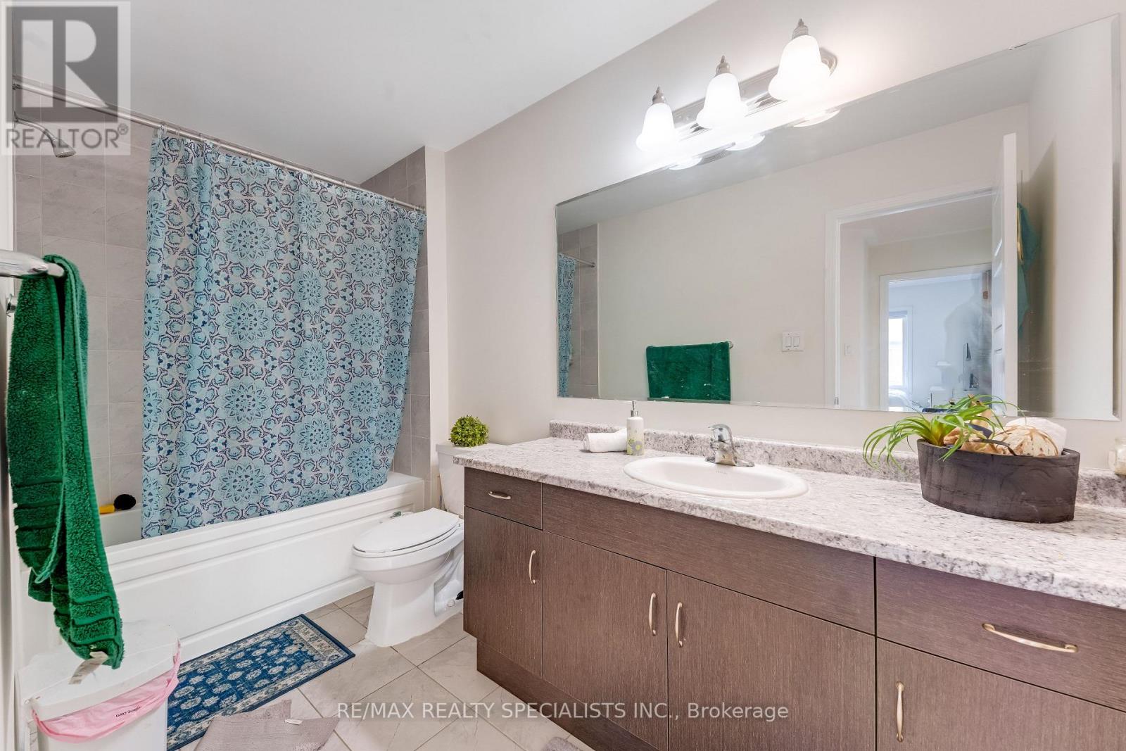 1 Boothill Drive Property Photo 18