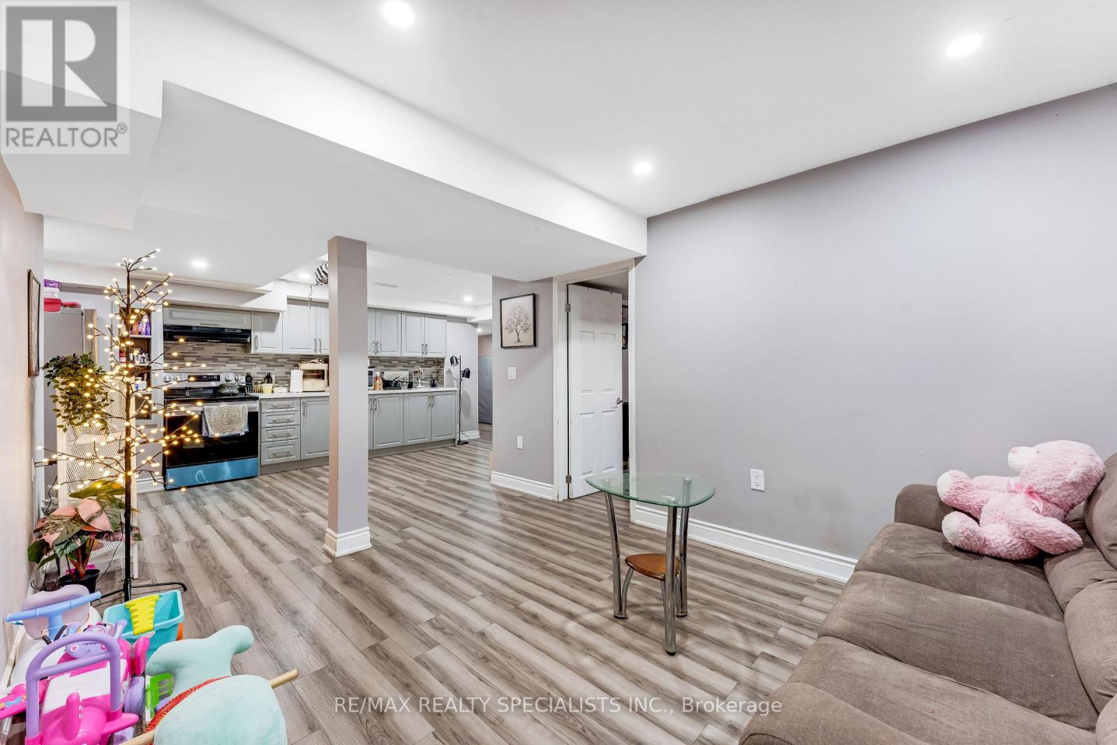 1 Boothill Drive Property Photo 25